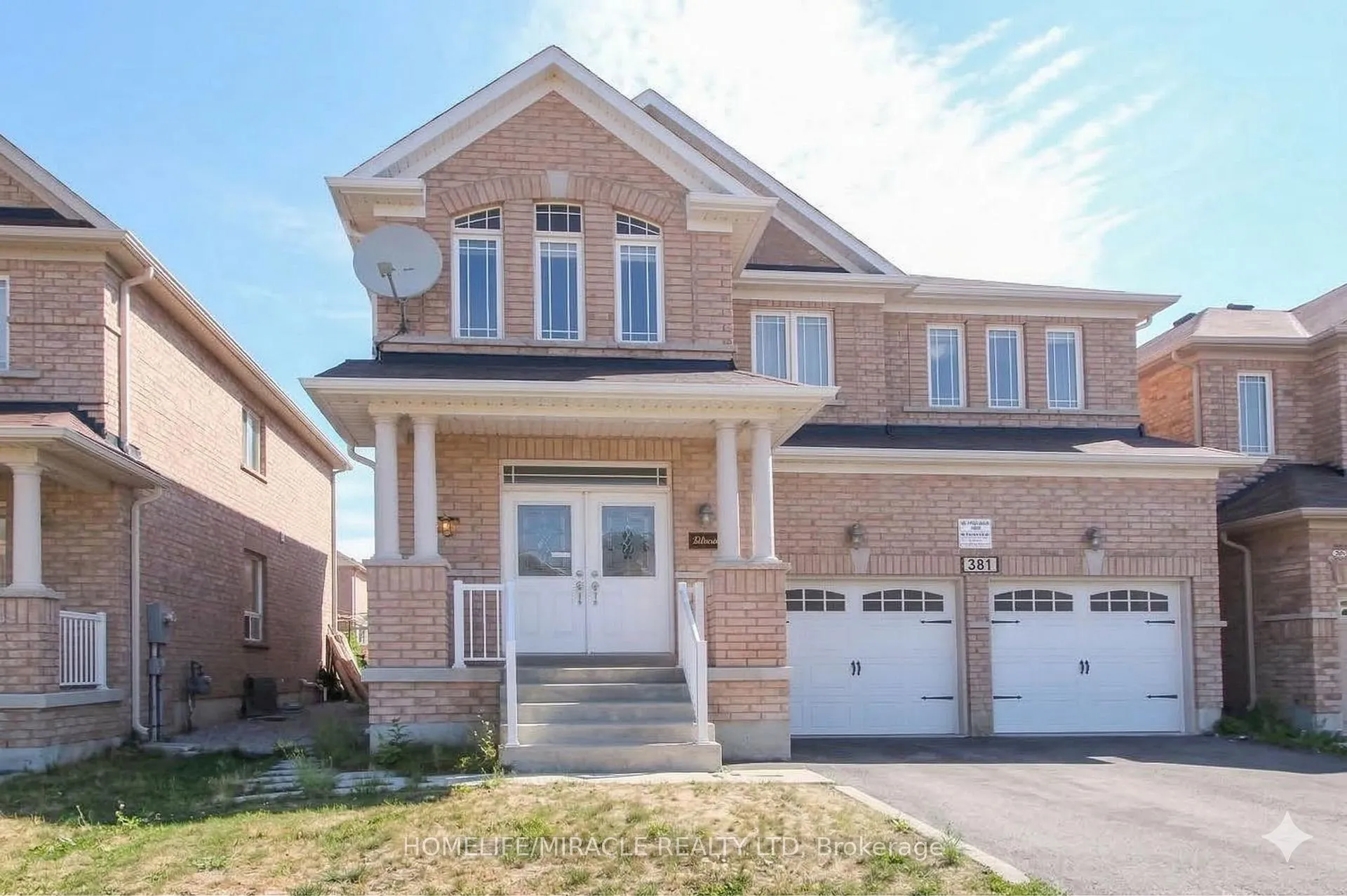Front of 381 Queen Mary Drive
