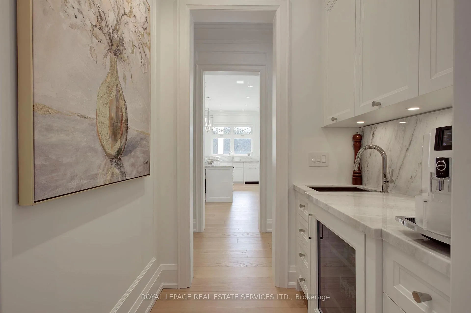 Photo 9 of 1504 Warren Drive, Oakville, Morrison — HOMEH