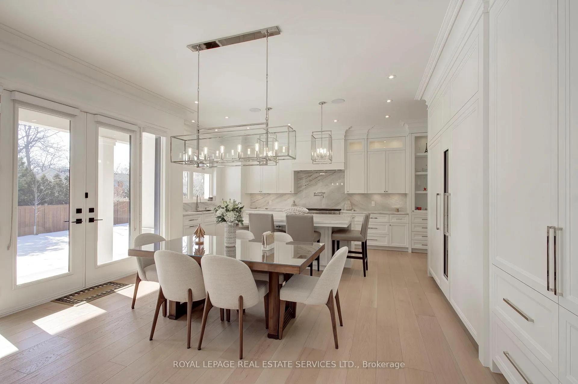 Photo 13 of 1504 Warren Drive, Oakville, Morrison — HOMEH