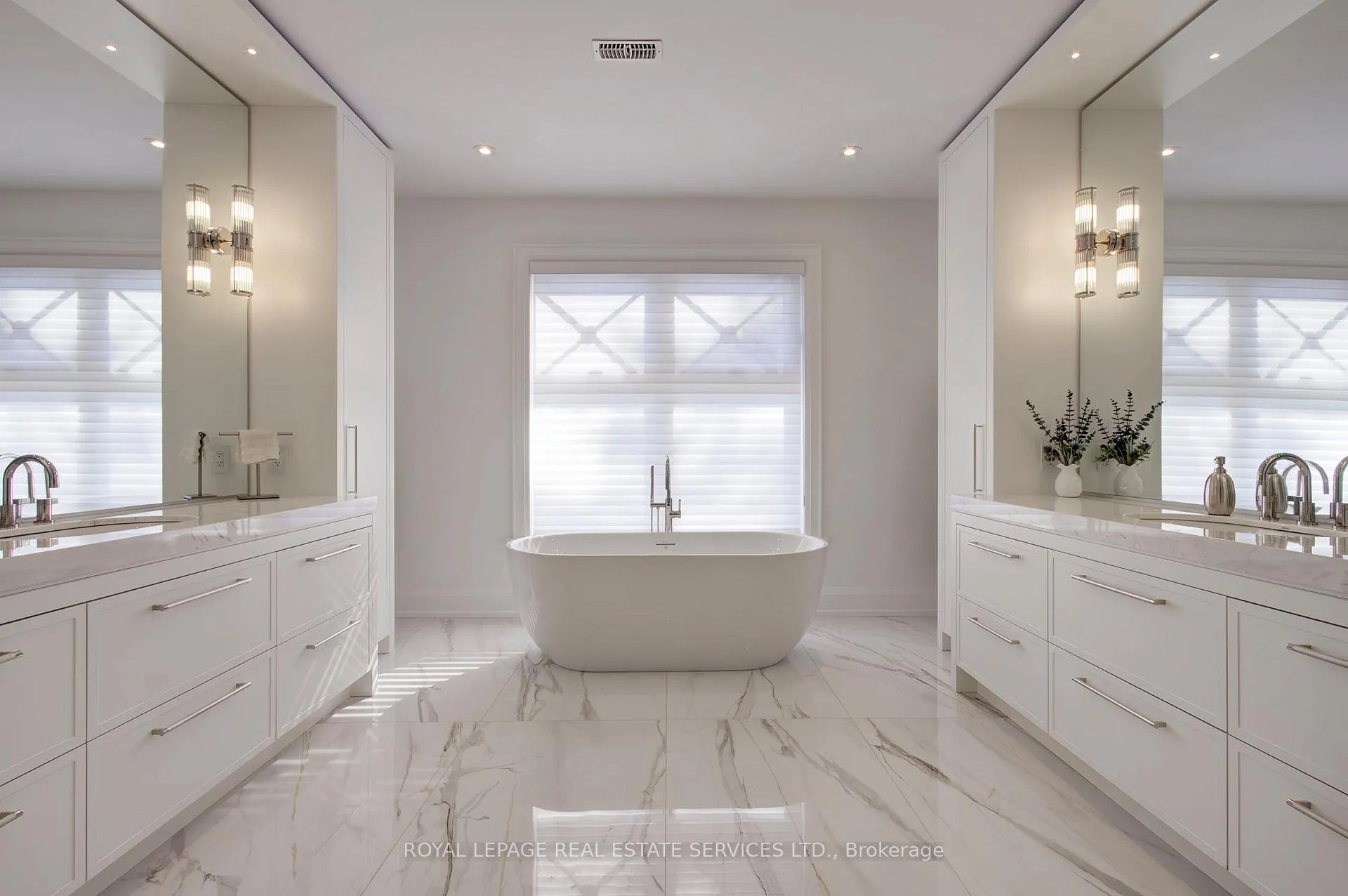 Photo 22 of 1504 Warren Drive, Oakville, Morrison — HOMEH