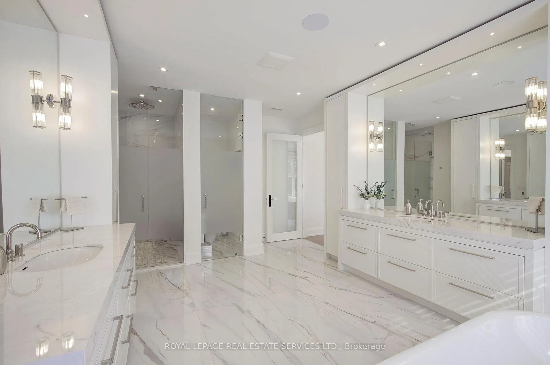Photo 23 of 1504 Warren Drive, Oakville, Morrison — HOMEH