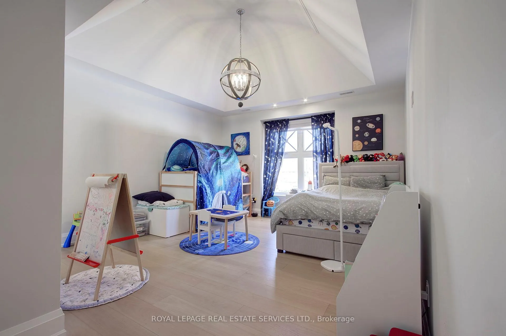 Photo 24 of 1504 Warren Drive, Oakville, Morrison — HOMEH
