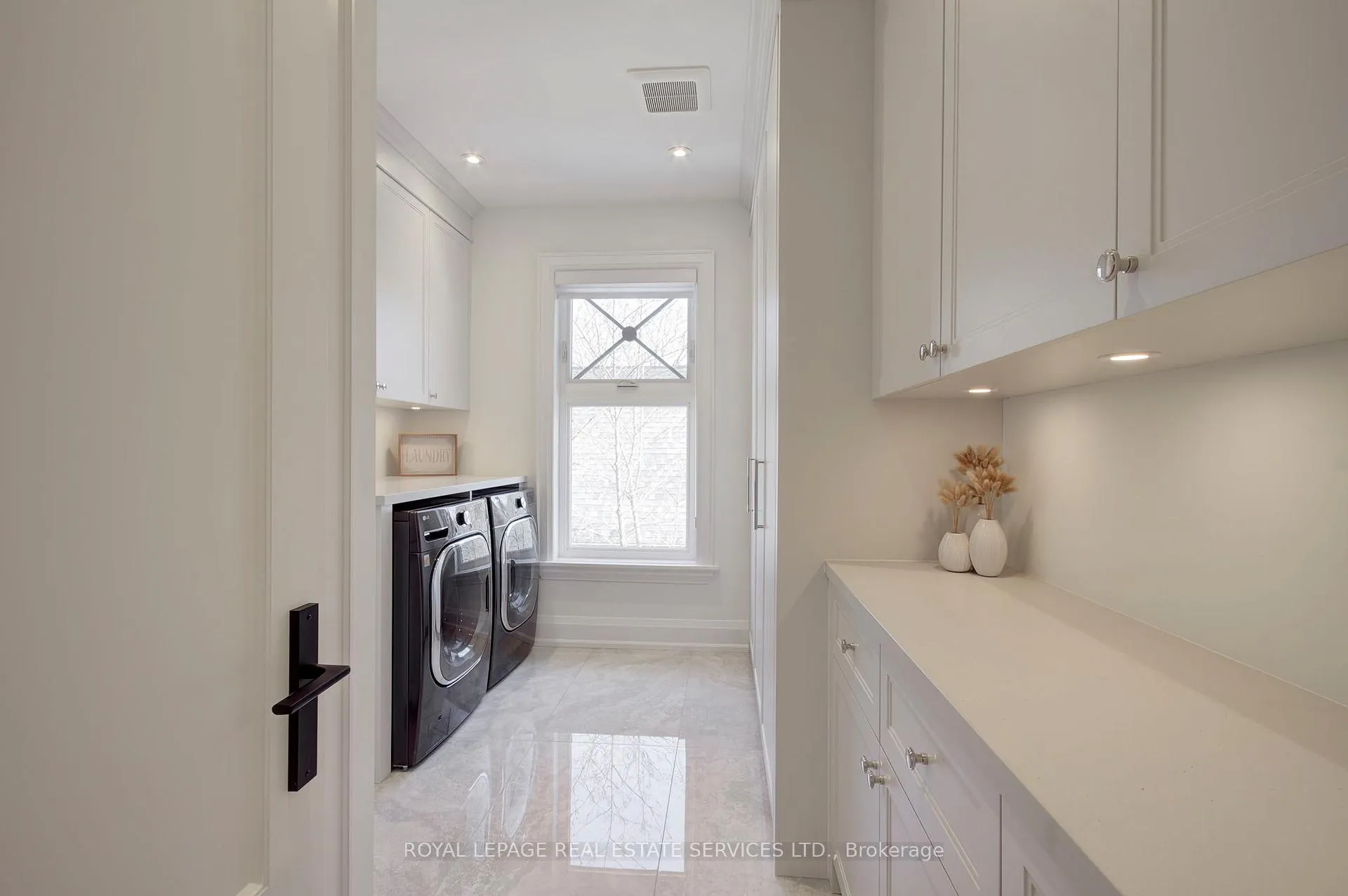 Photo 29 of 1504 Warren Drive, Oakville, Morrison — HOMEH