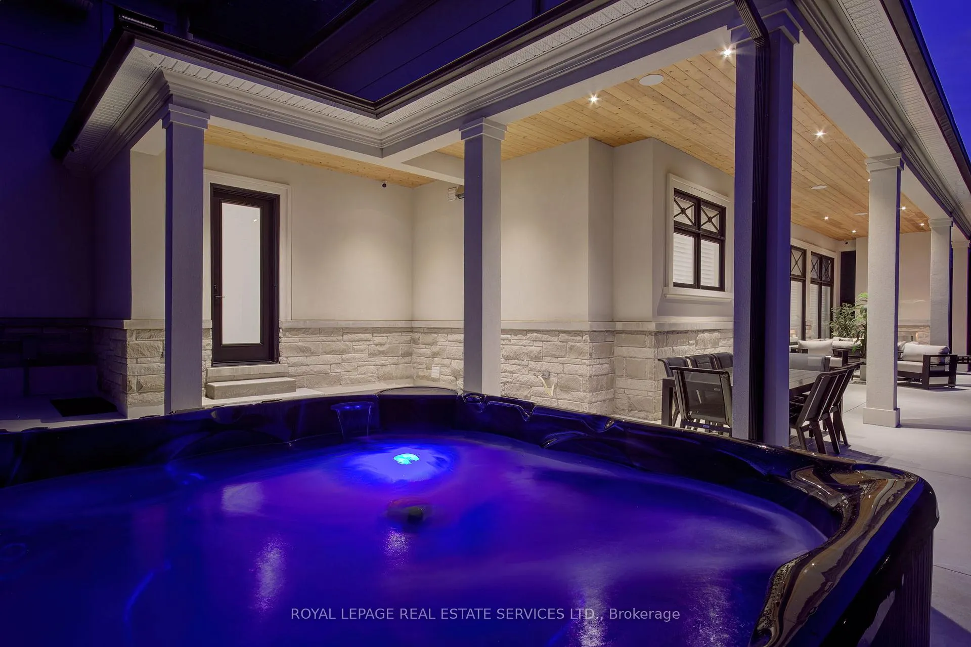 Photo 43 of 1504 Warren Drive, Oakville, Morrison — HOMEH