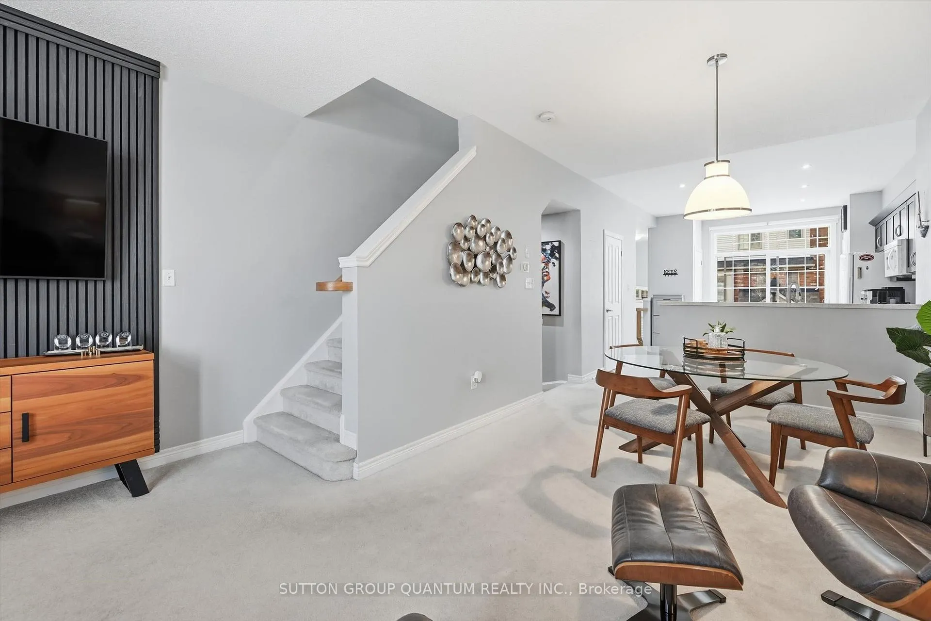 Photo 18 of Unit 2, 4165 Upper Middle Road, Burlington, Rose — HOMEH