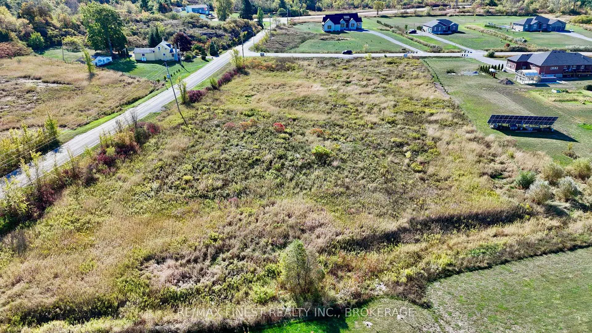 Photo 2 of 244 Mann Drive, Kingston, City North of 401 — HOMEH