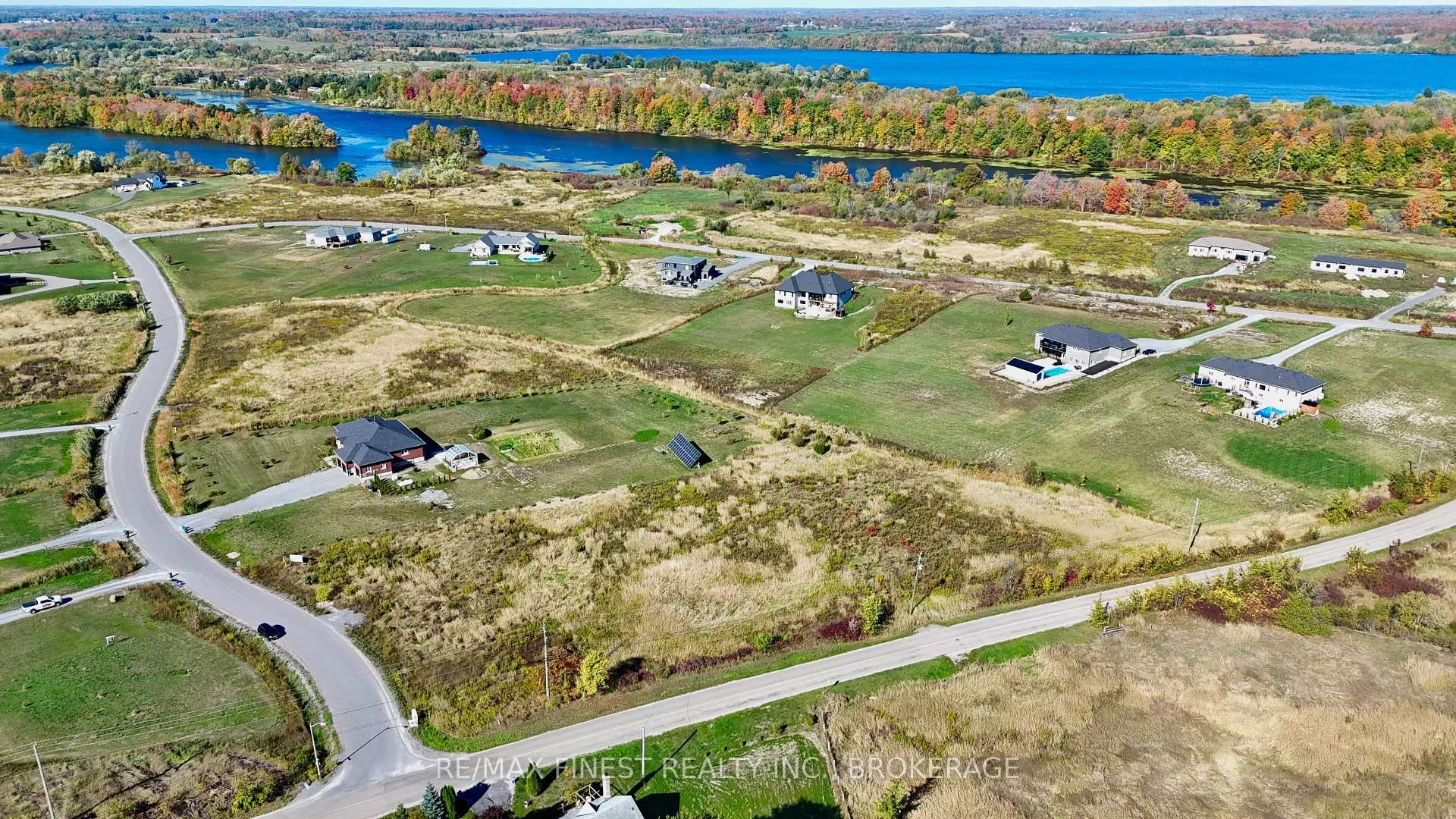 Photo 5 of 244 Mann Drive, Kingston, City North of 401 — HOMEH