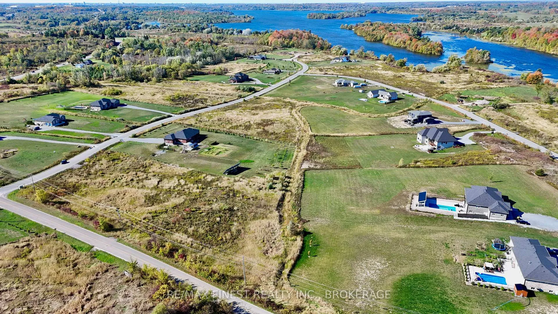 Photo 9 of 244 Mann Drive, Kingston, City North of 401 — HOMEH