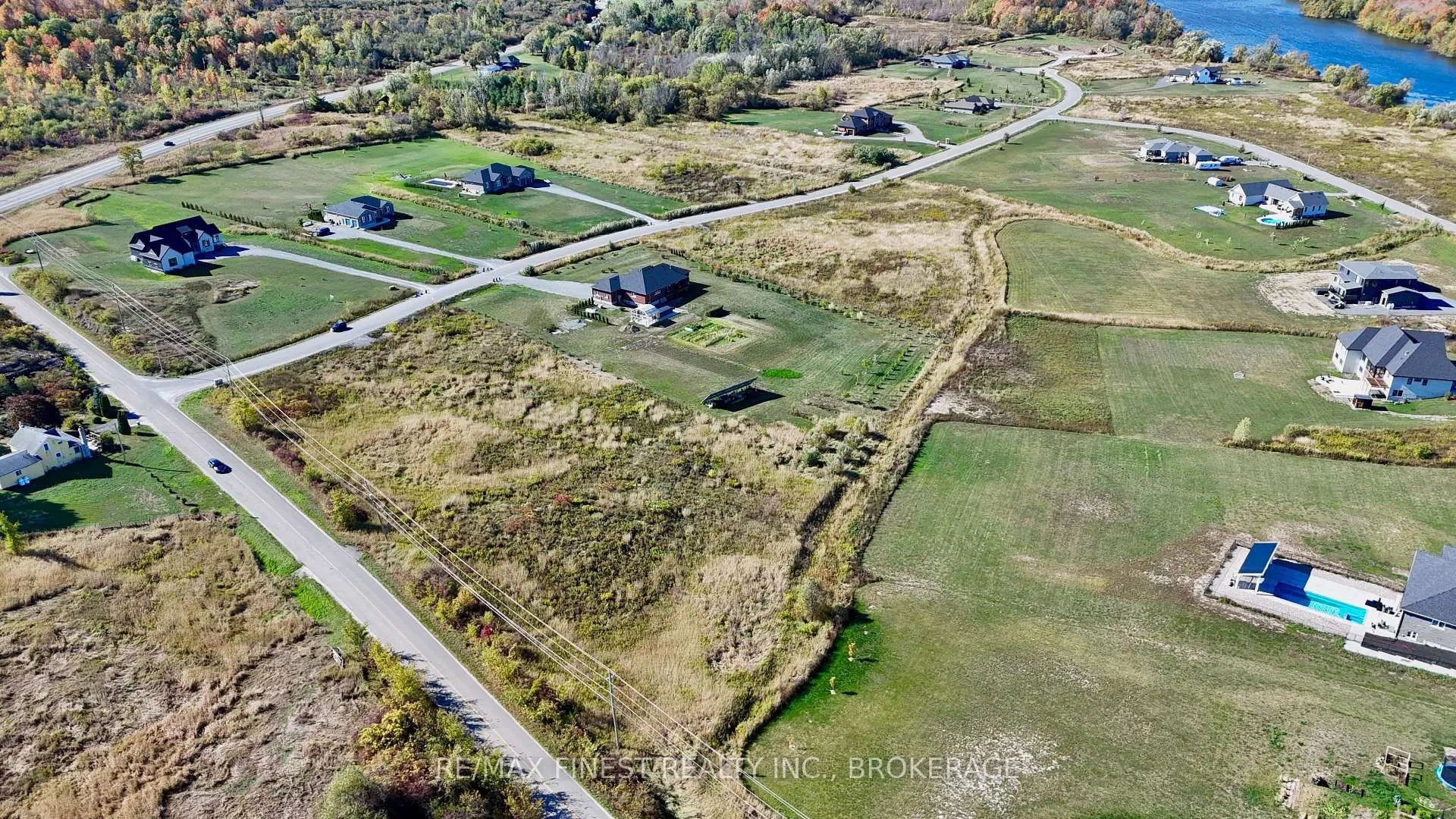 Photo 10 of 244 Mann Drive, Kingston, City North of 401 — HOMEH