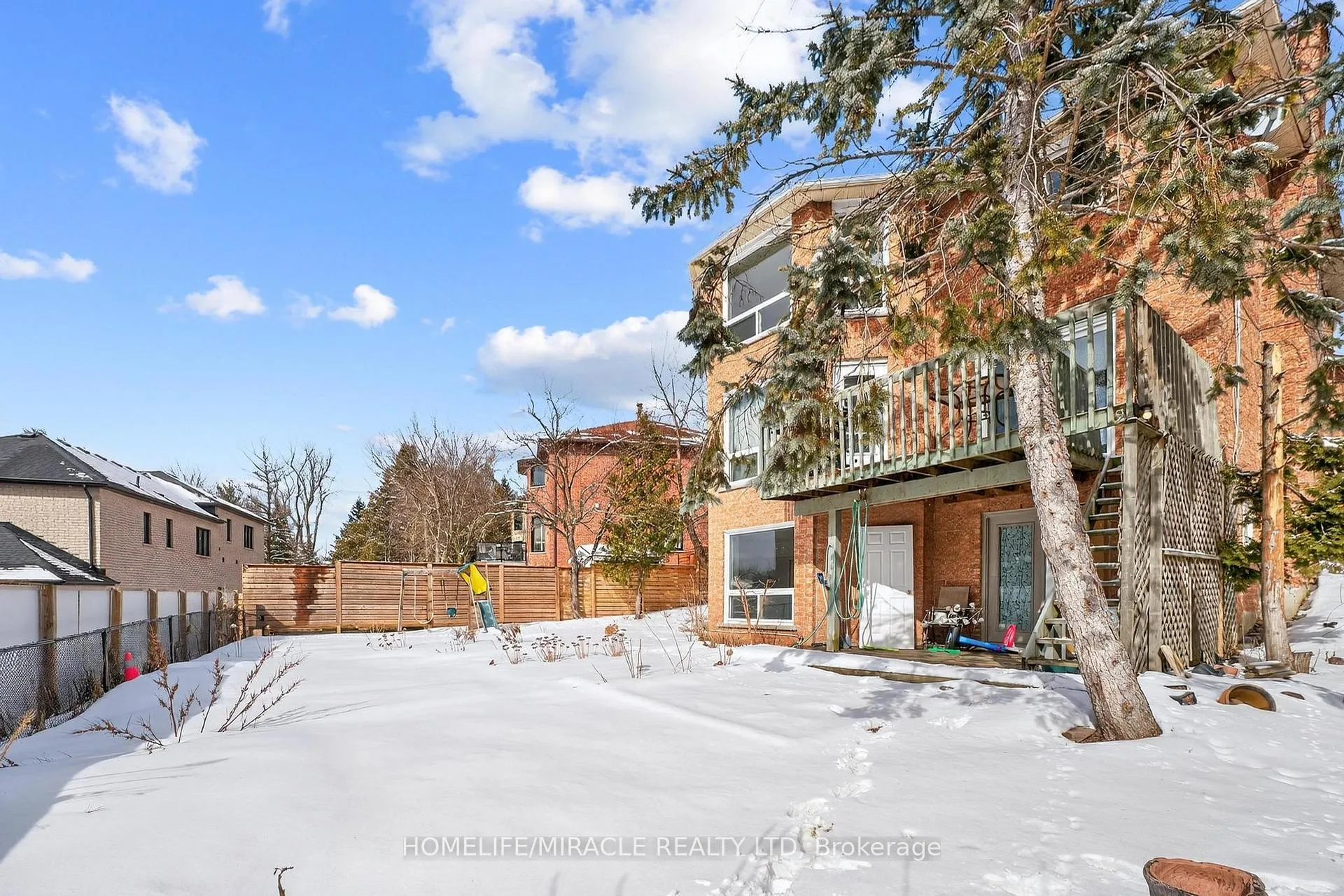 Photo 5 of 1002 Rambleberry Avenue, Pickering, Liverpool — HOMEH