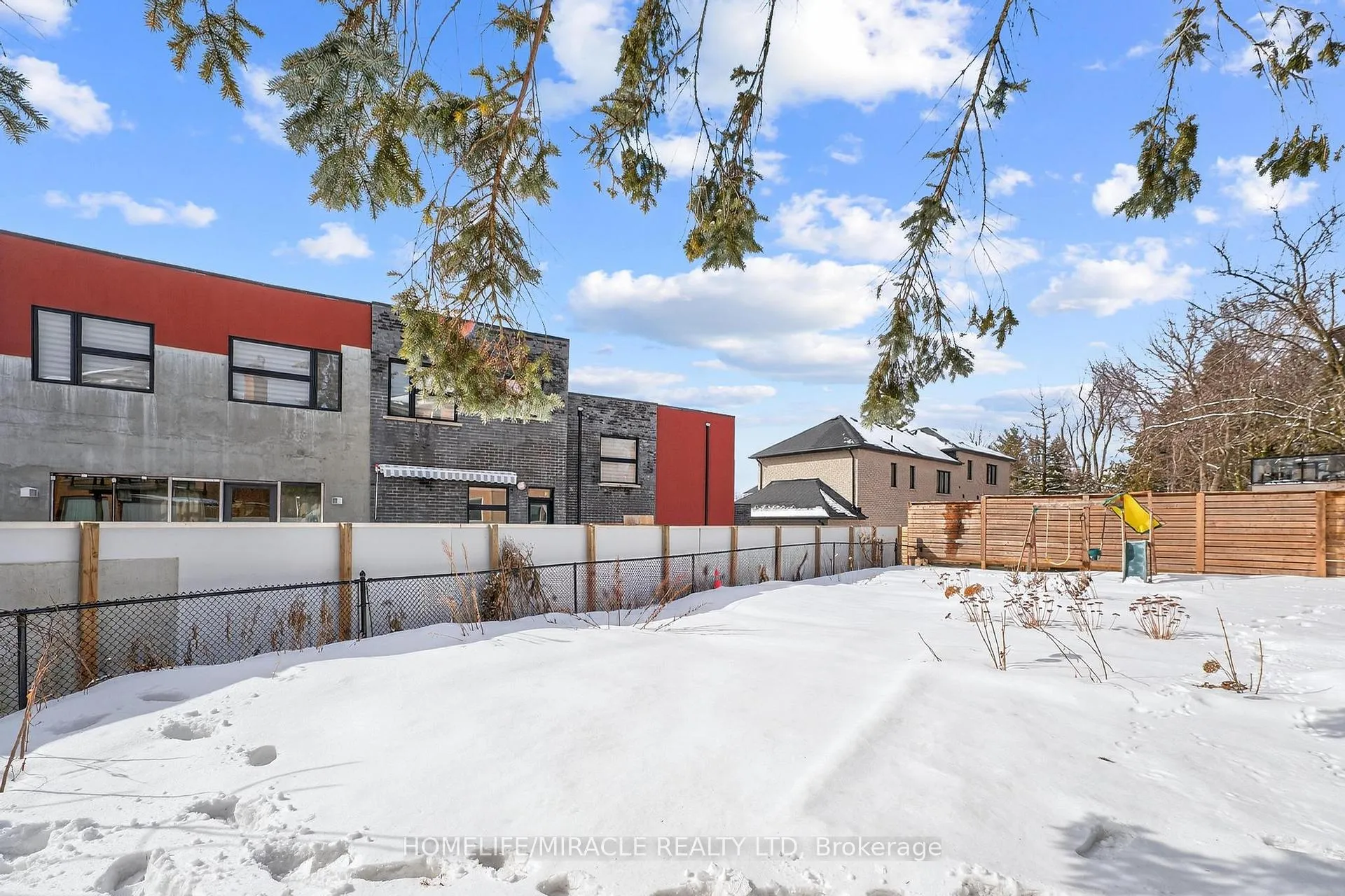 Photo 6 of 1002 Rambleberry Avenue, Pickering, Liverpool — HOMEH