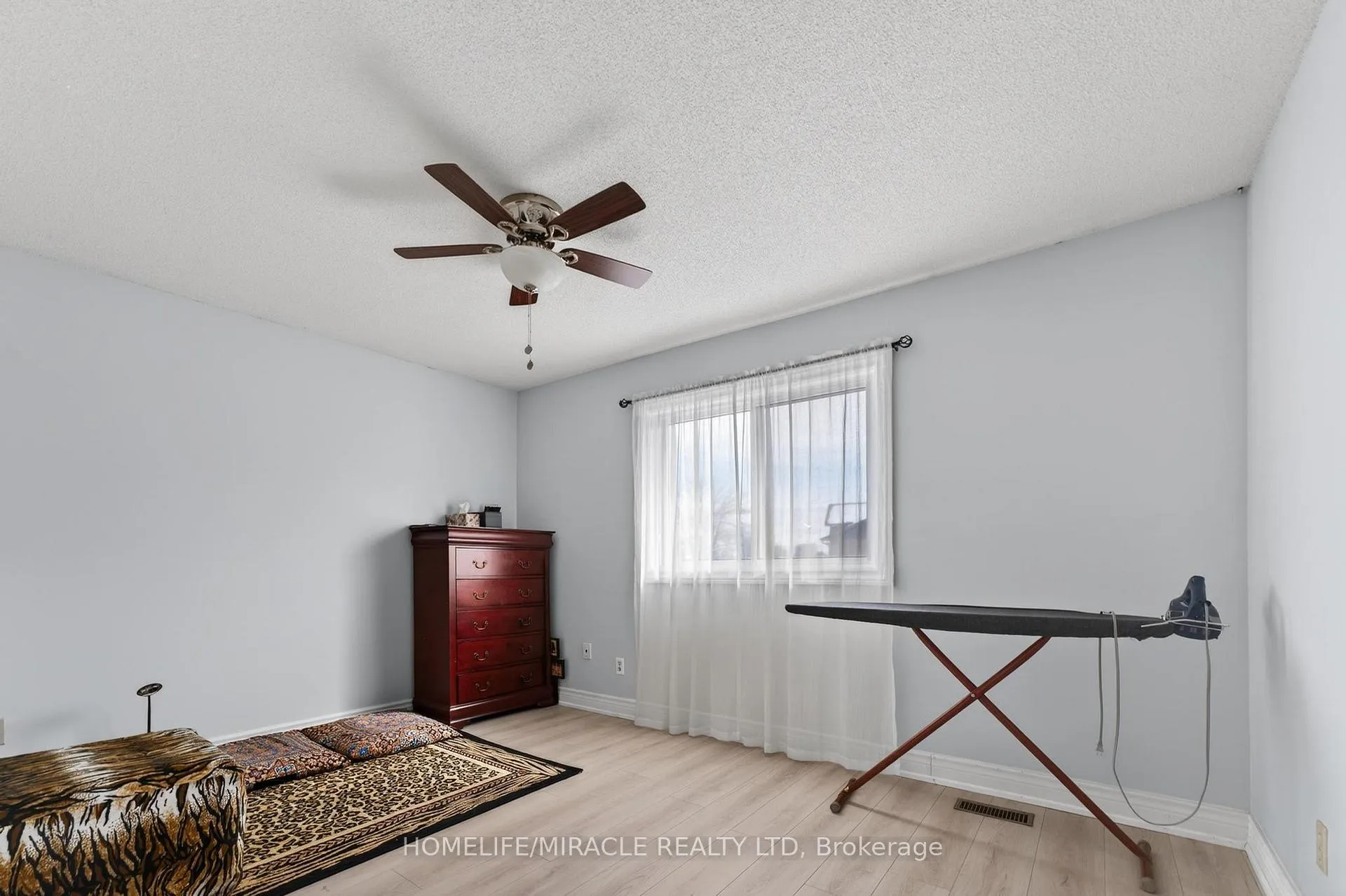 Photo 36 of 1002 Rambleberry Avenue, Pickering, Liverpool — HOMEH