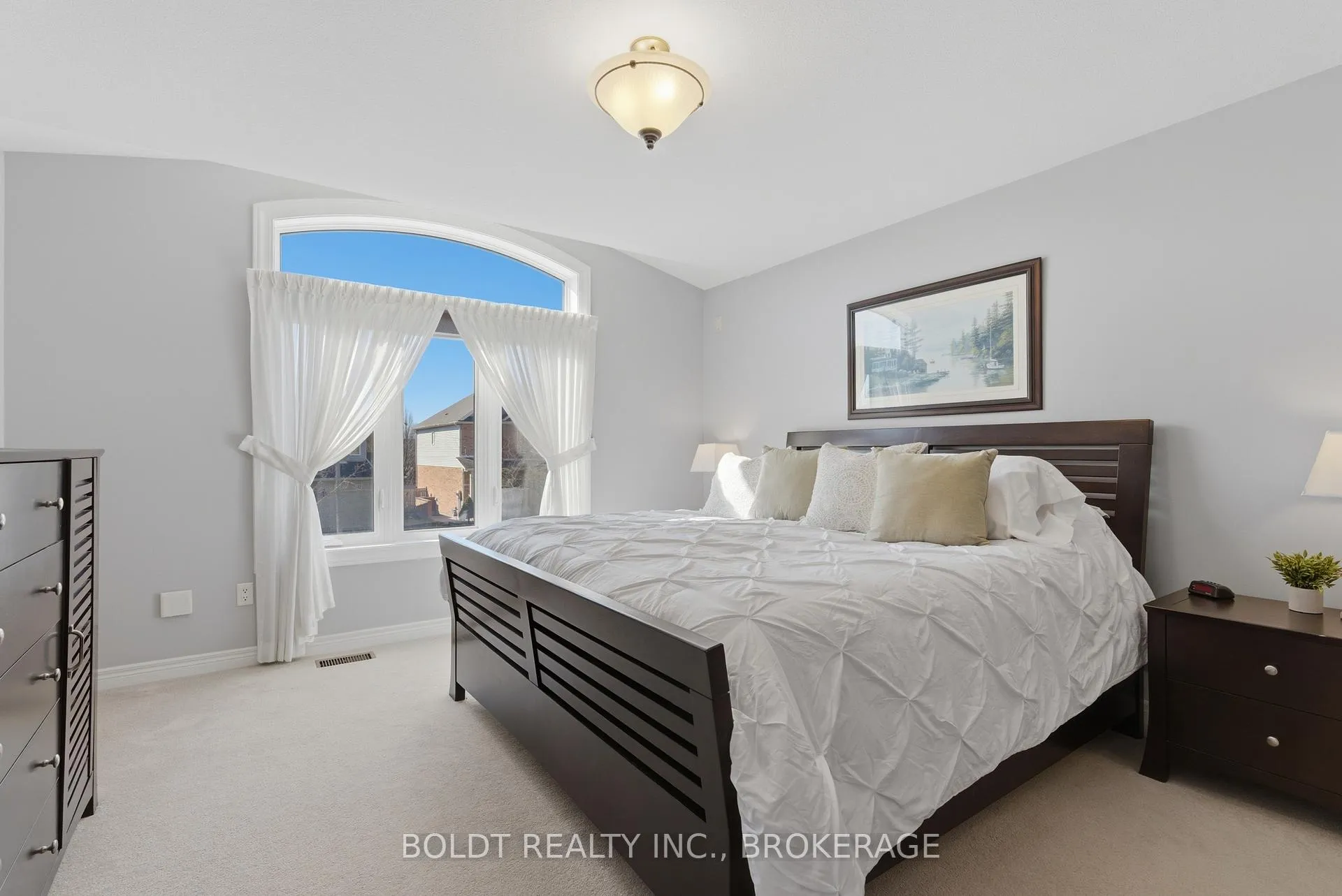 Photo 13 of 153 McBride Drive, St. Catharines, Rykert/Vansickle — HOMEH