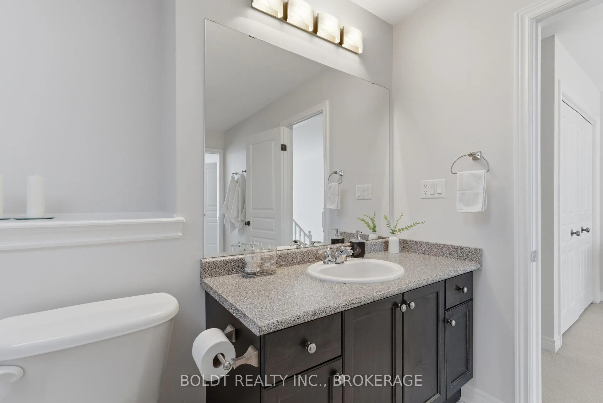 Photo 19 of 153 McBride Drive, St. Catharines, Rykert/Vansickle — HOMEH