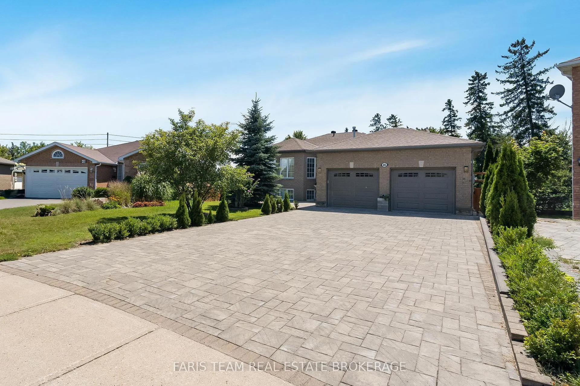 Photo 3 of 46 Kell Place, Barrie, Bayshore — HOMEH