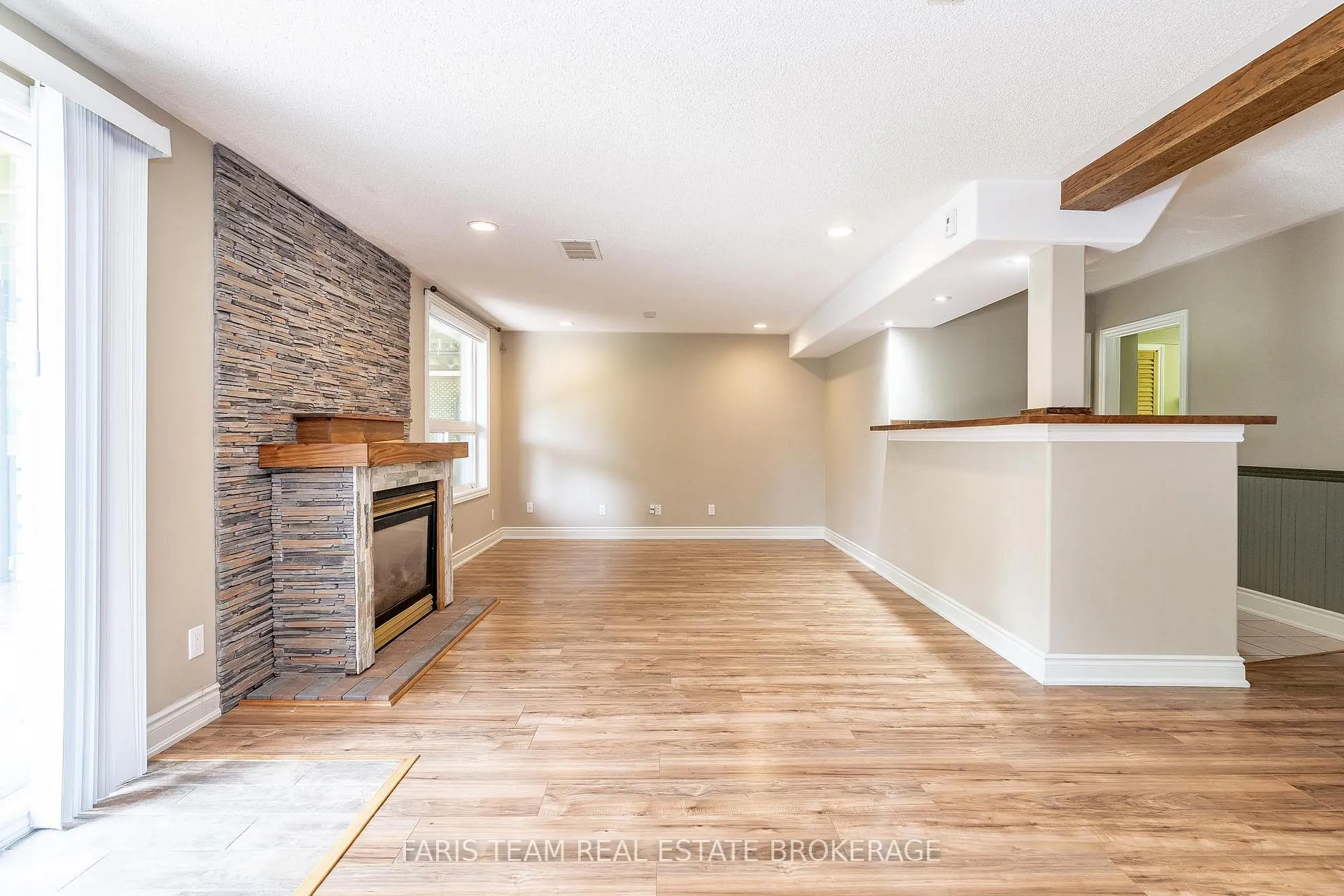 Photo 24 of 46 Kell Place, Barrie, Bayshore — HOMEH