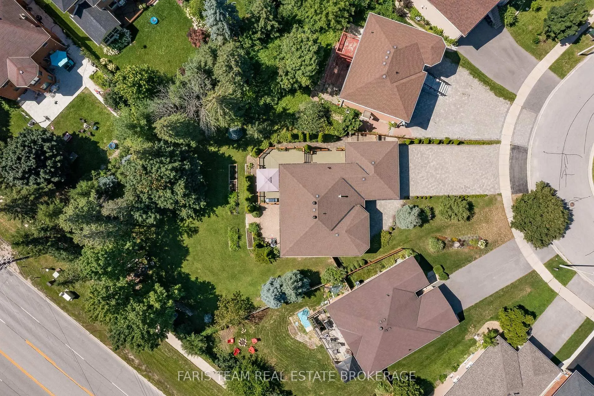 Photo 39 of 46 Kell Place, Barrie, Bayshore — HOMEH