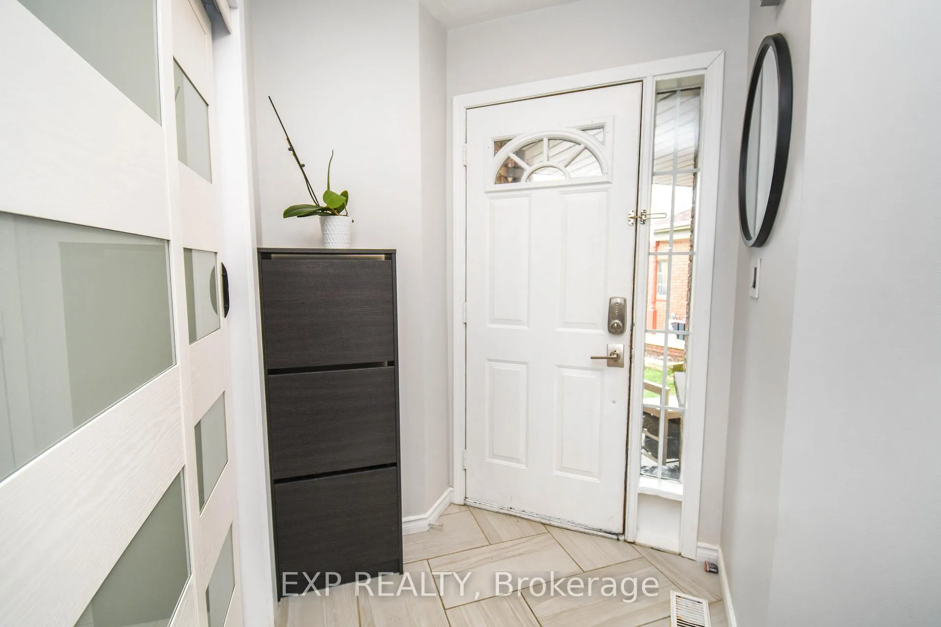 Photo 1 of 30 Aikens Crescent, Barrie, Holly — HOMEH