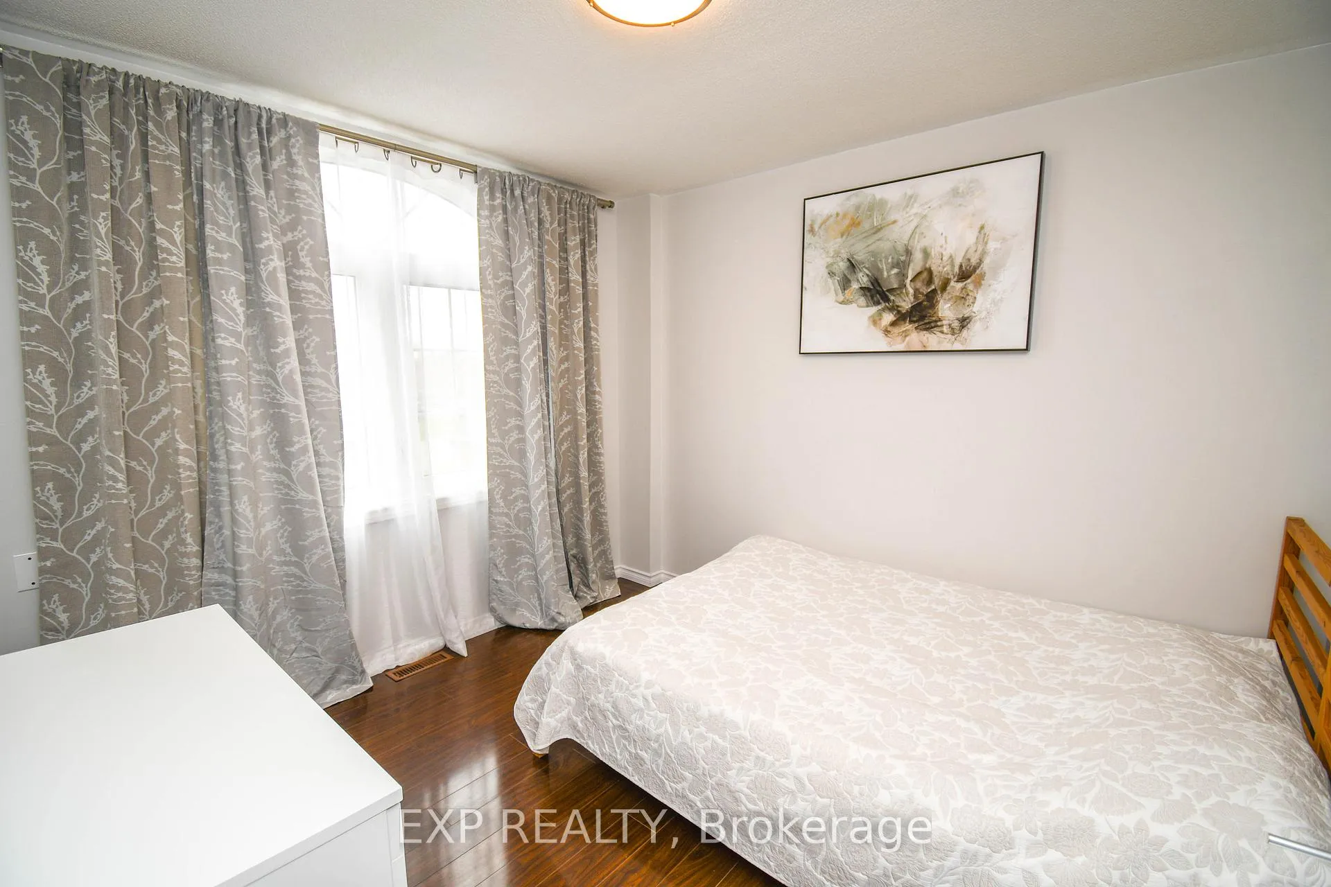 Photo 15 of 30 Aikens Crescent, Barrie, Holly — HOMEH