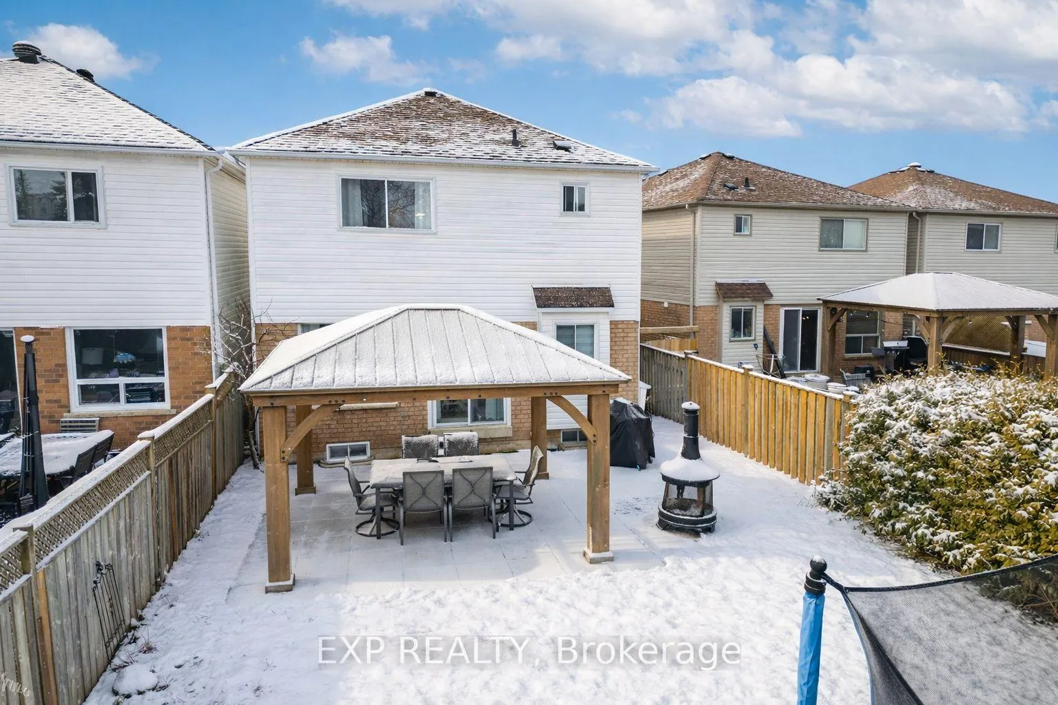 Photo 29 of 30 Aikens Crescent, Barrie, Holly — HOMEH