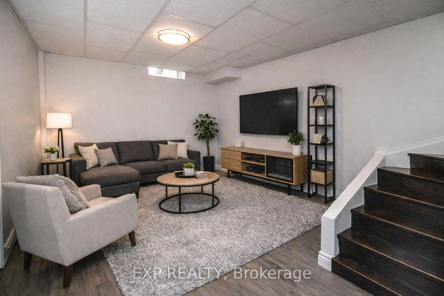 Photo 22 of 30 Aikens Crescent, Barrie, Holly — HOMEH