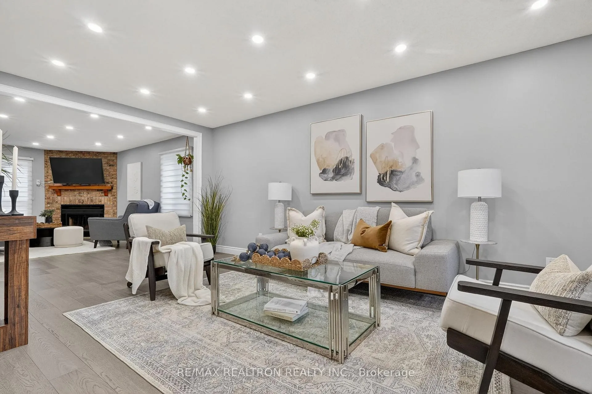 Photo 8 of 15 Bray Drive, Ajax, Central — HOMEH