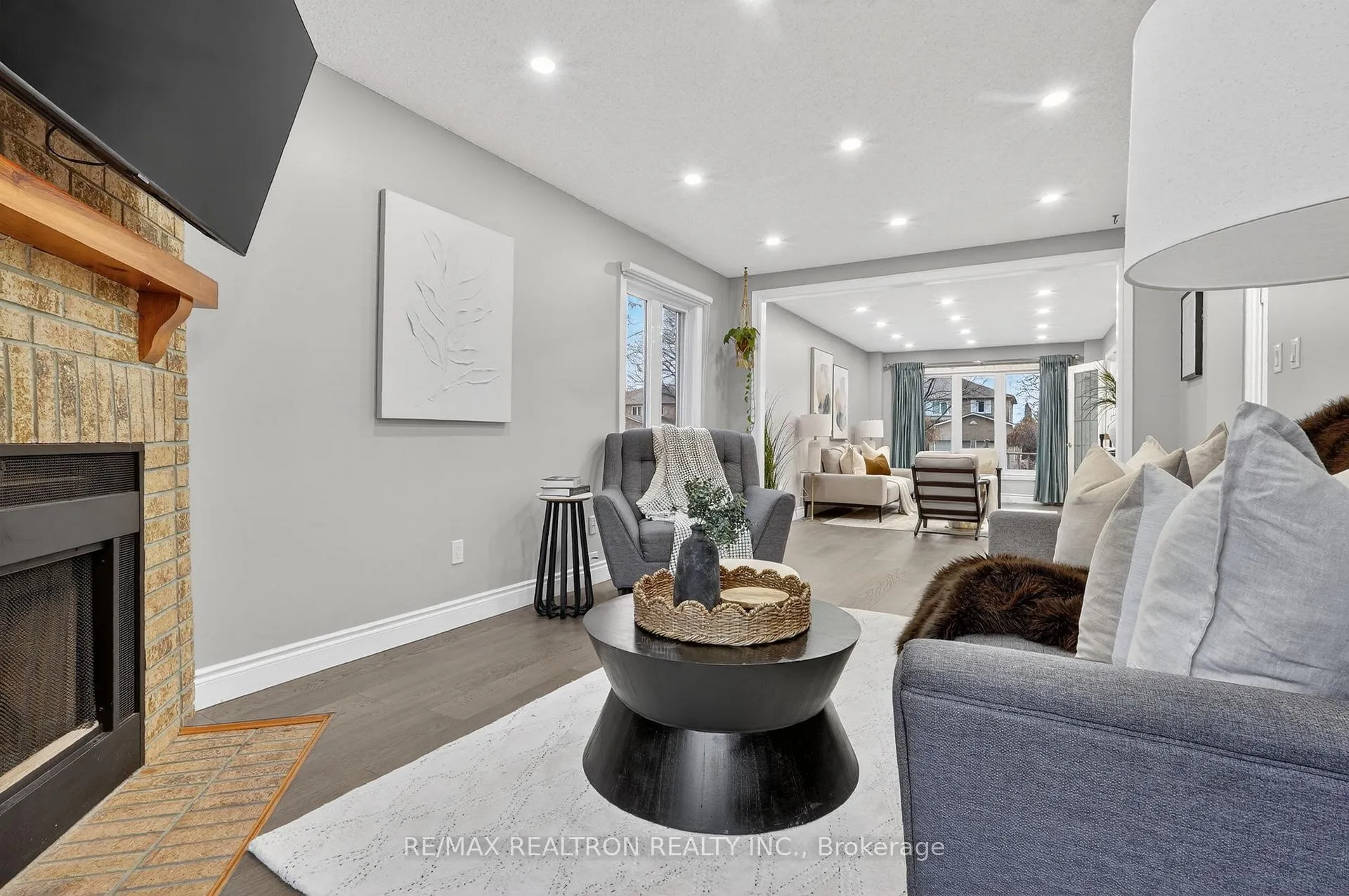 Photo 14 of 15 Bray Drive, Ajax, Central — HOMEH