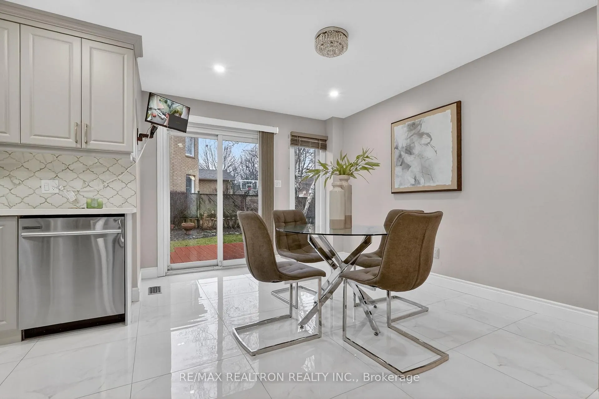 Photo 21 of 15 Bray Drive, Ajax, Central — HOMEH