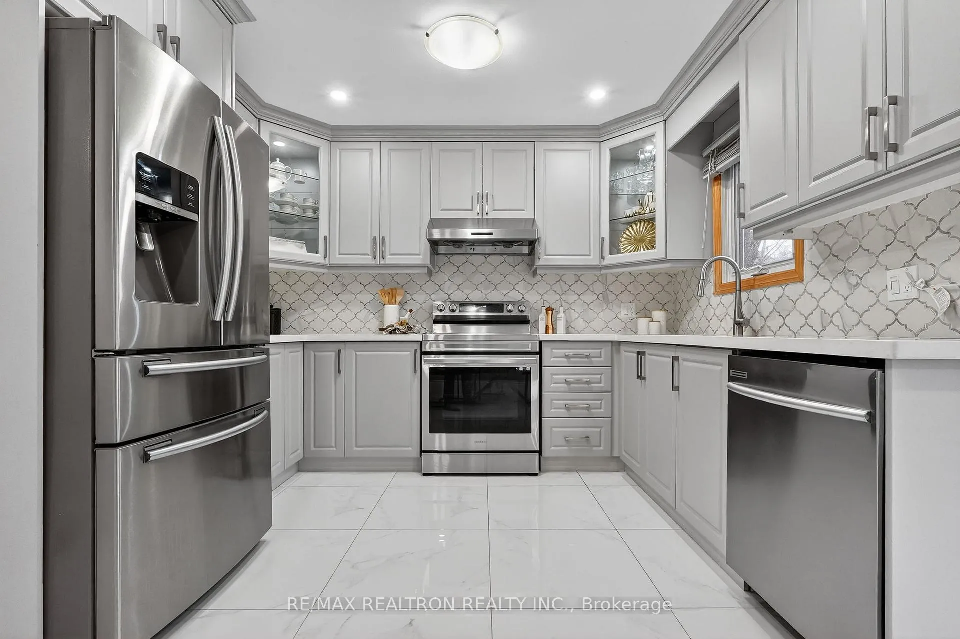 Photo 24 of 15 Bray Drive, Ajax, Central — HOMEH