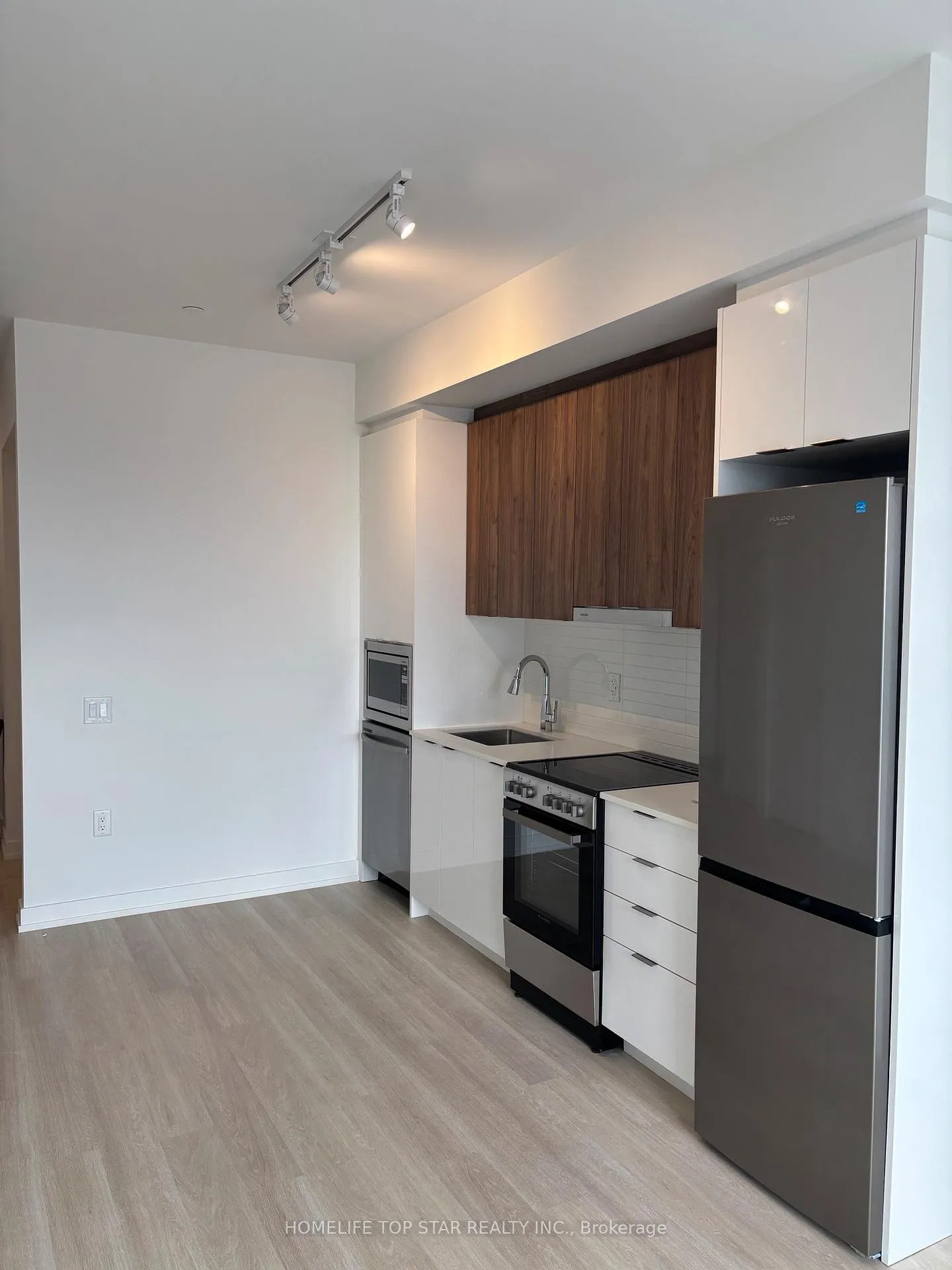 Photo 1 of Unit B-1807, 9751 Markham Road, Markham, Greensborough — HOMEH
