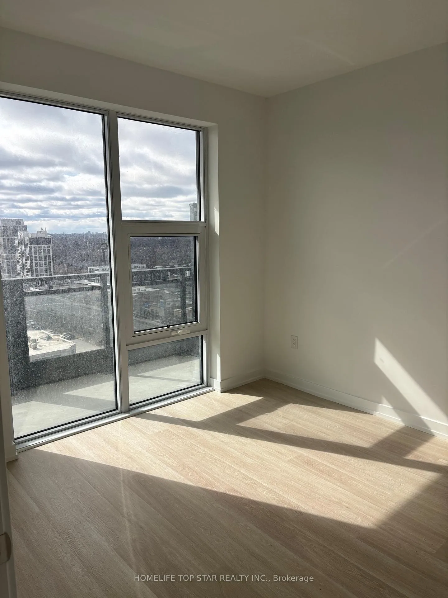 Photo 6 of Unit B-1807, 9751 Markham Road, Markham, Greensborough — HOMEH