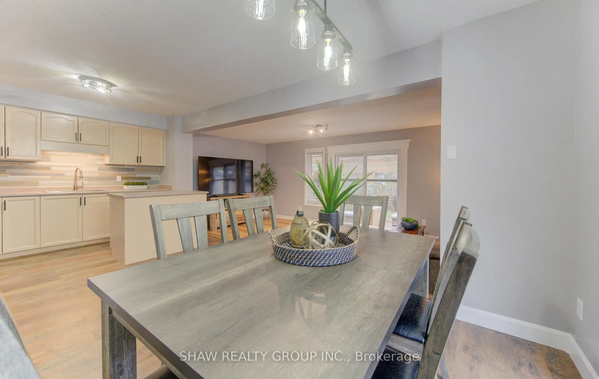 Photo 10 of Unit B, 661 Jacob Lane, Waterloo — HOMEH