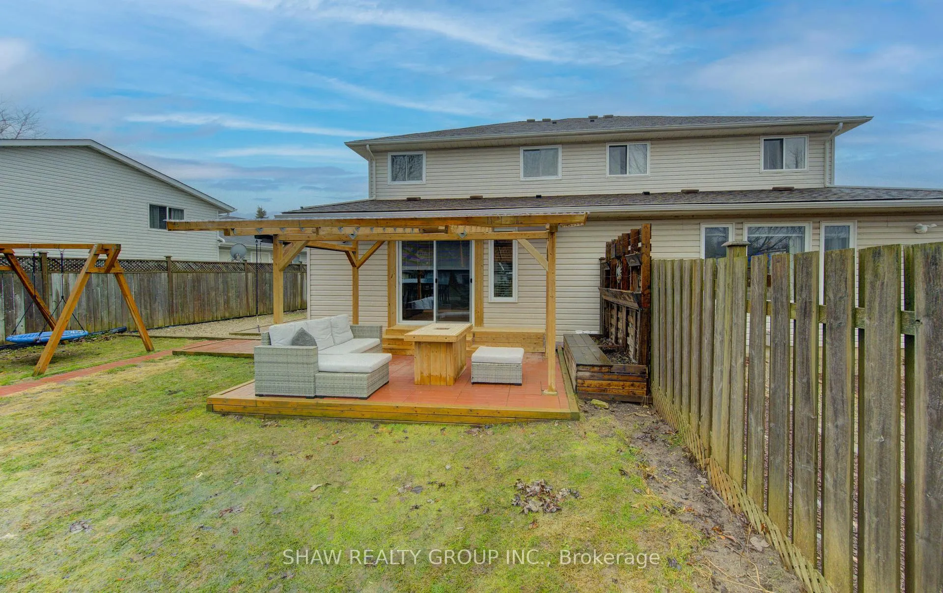 Photo 34 of Unit B, 661 Jacob Lane, Waterloo — HOMEH