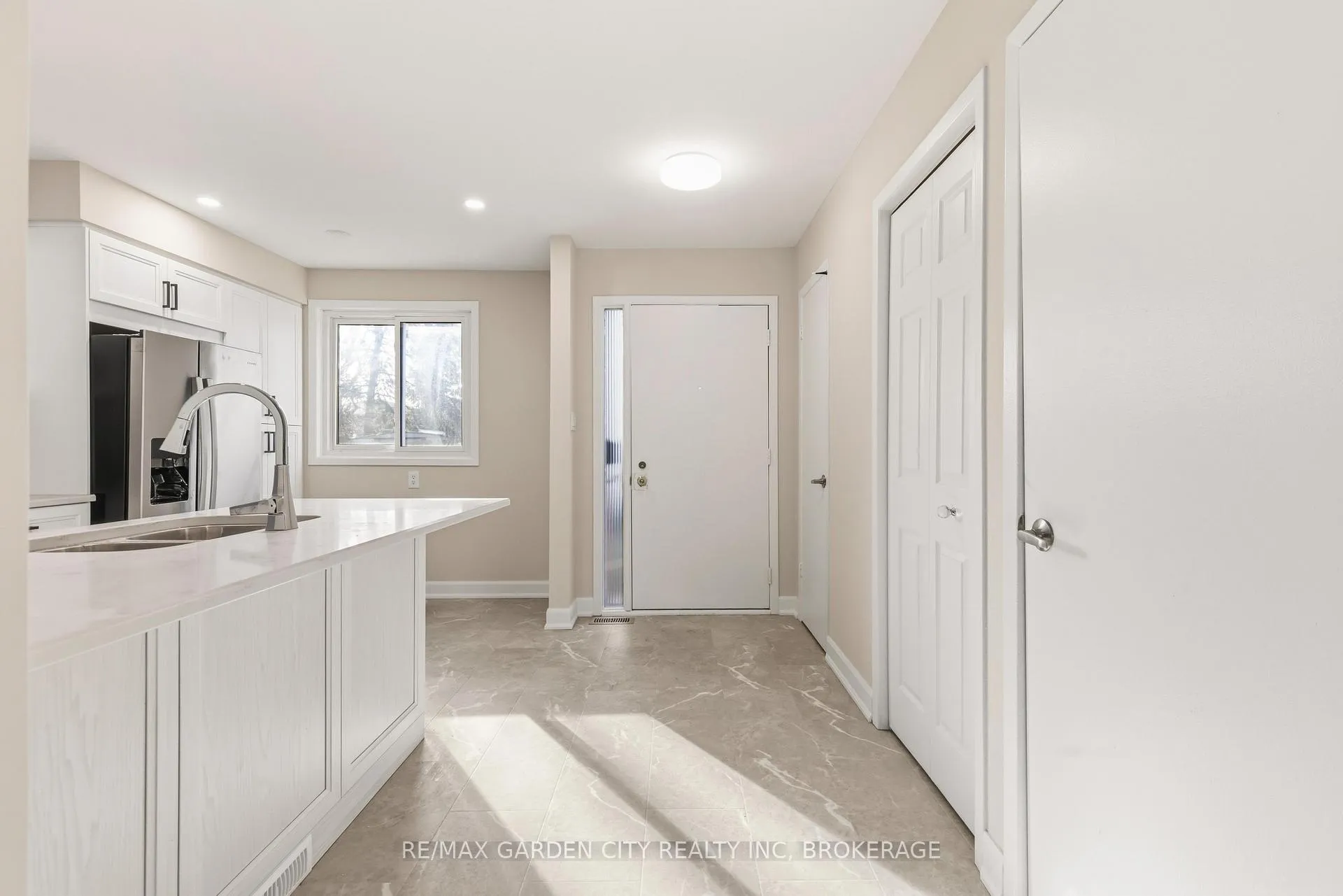 Photo 4 of Unit 85, 77 Linwell Road, St. Catharines, Lakeport — HOMEH