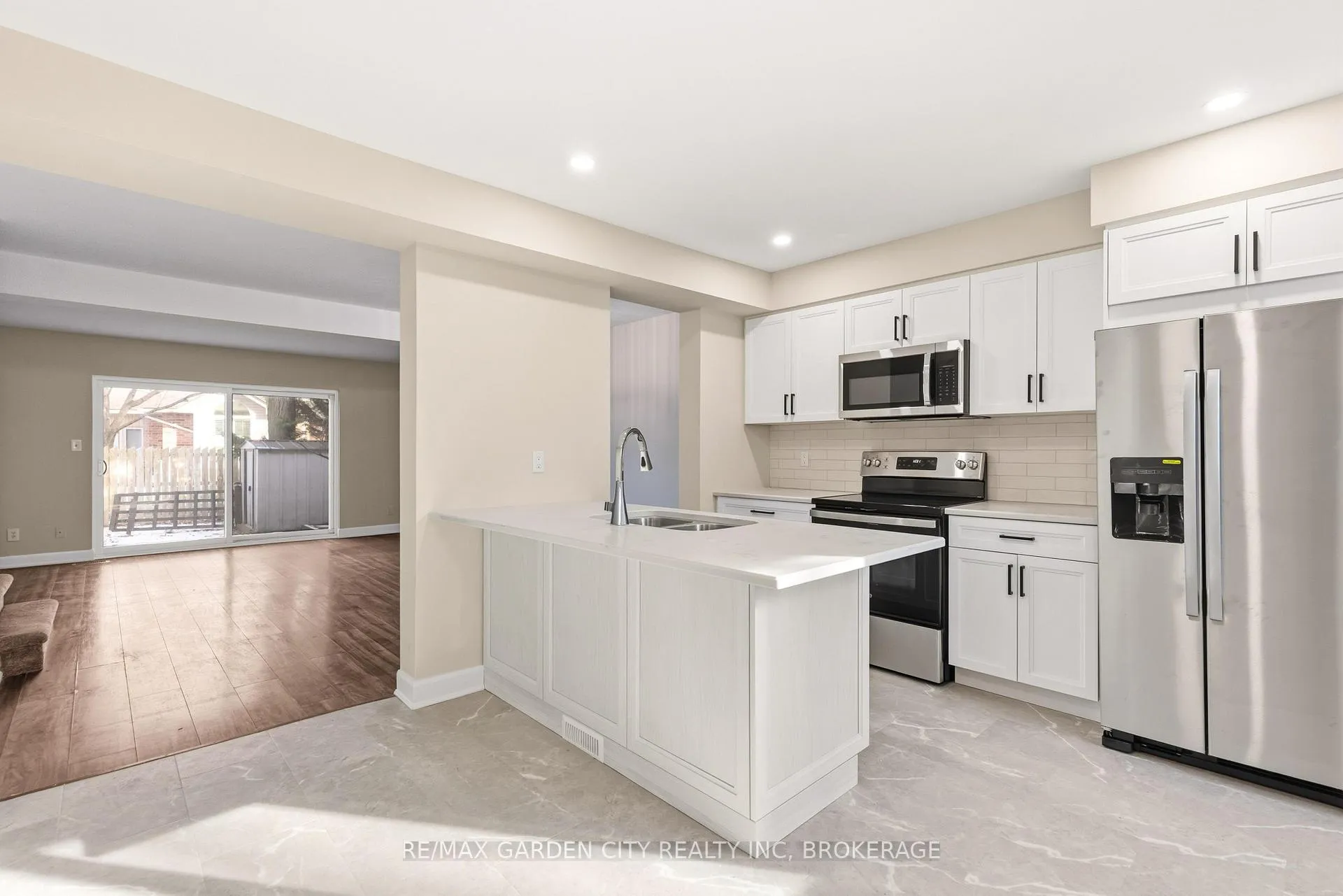 Photo 7 of Unit 85, 77 Linwell Road, St. Catharines, Lakeport — HOMEH