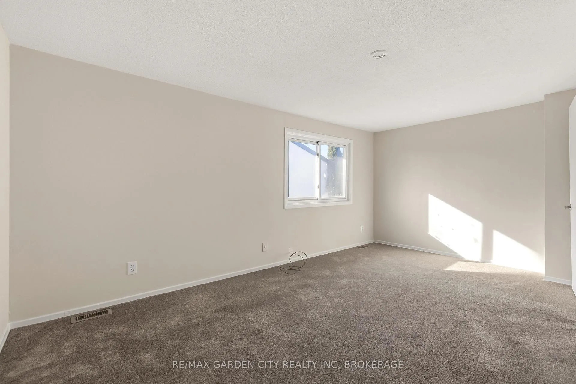 Photo 14 of Unit 85, 77 Linwell Road, St. Catharines, Lakeport — HOMEH