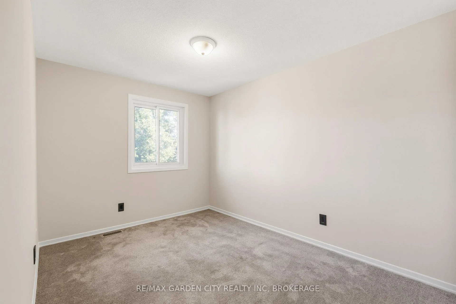 Photo 17 of Unit 85, 77 Linwell Road, St. Catharines, Lakeport — HOMEH