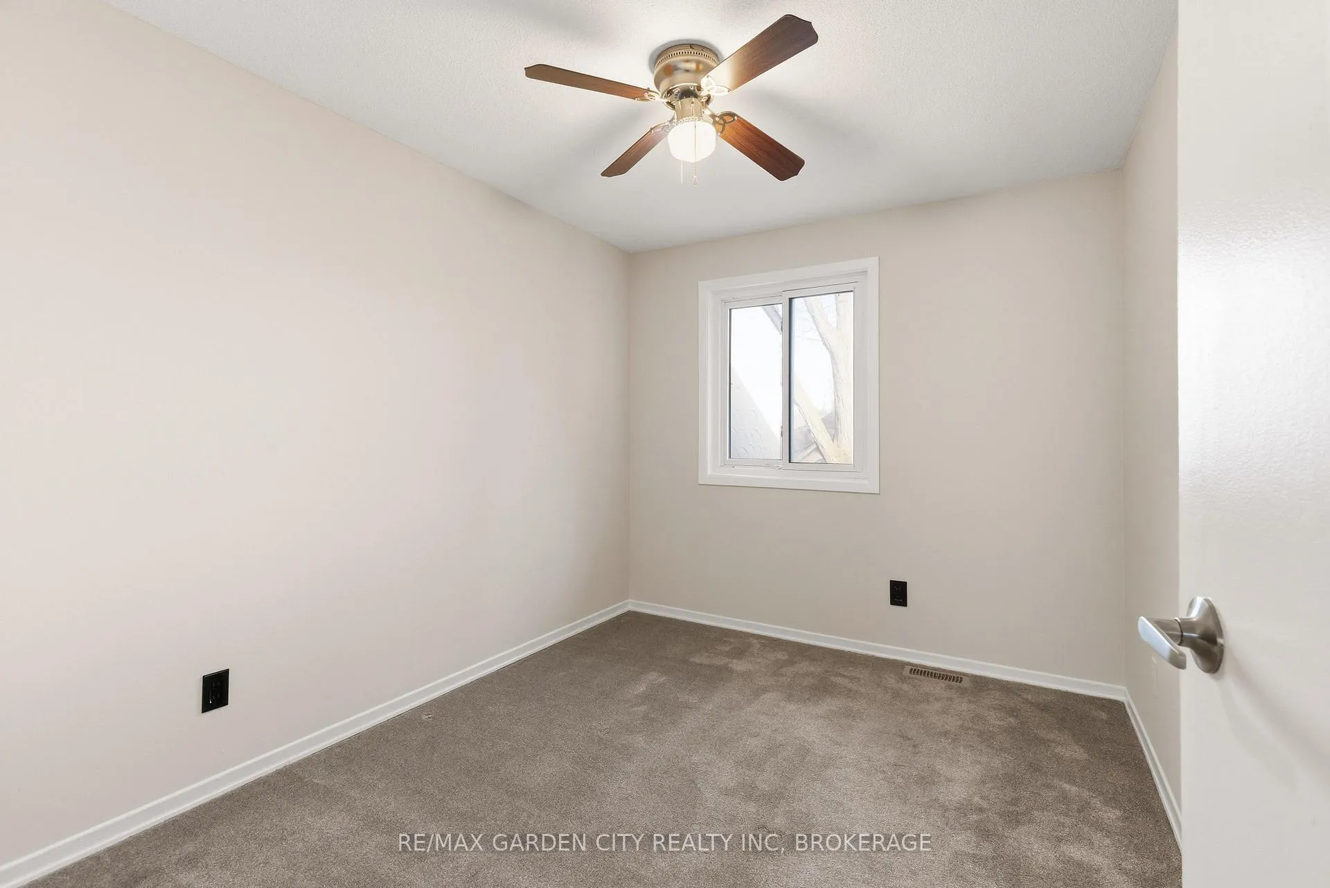 Photo 18 of Unit 85, 77 Linwell Road, St. Catharines, Lakeport — HOMEH