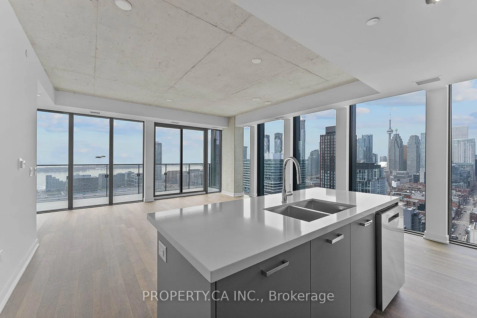 Photo 3 of Unit 3002, 284 King Street E, Toronto, Moss Park — HOMEH