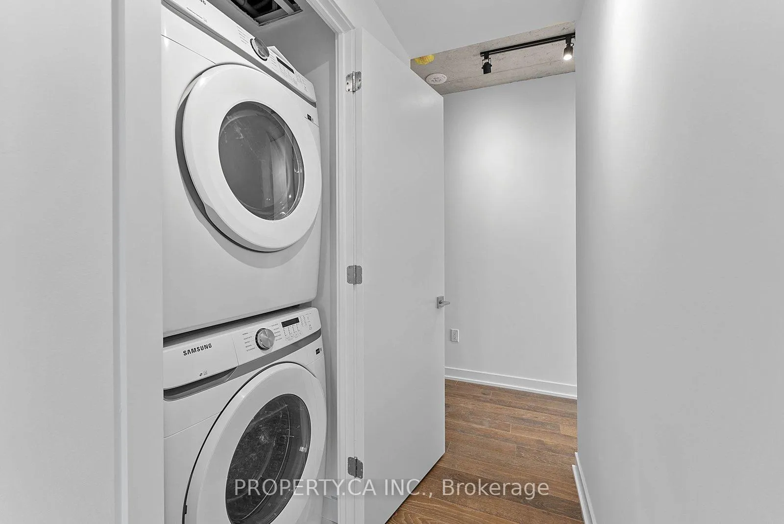 Photo 25 of Unit 3002, 284 King Street E, Toronto, Moss Park — HOMEH