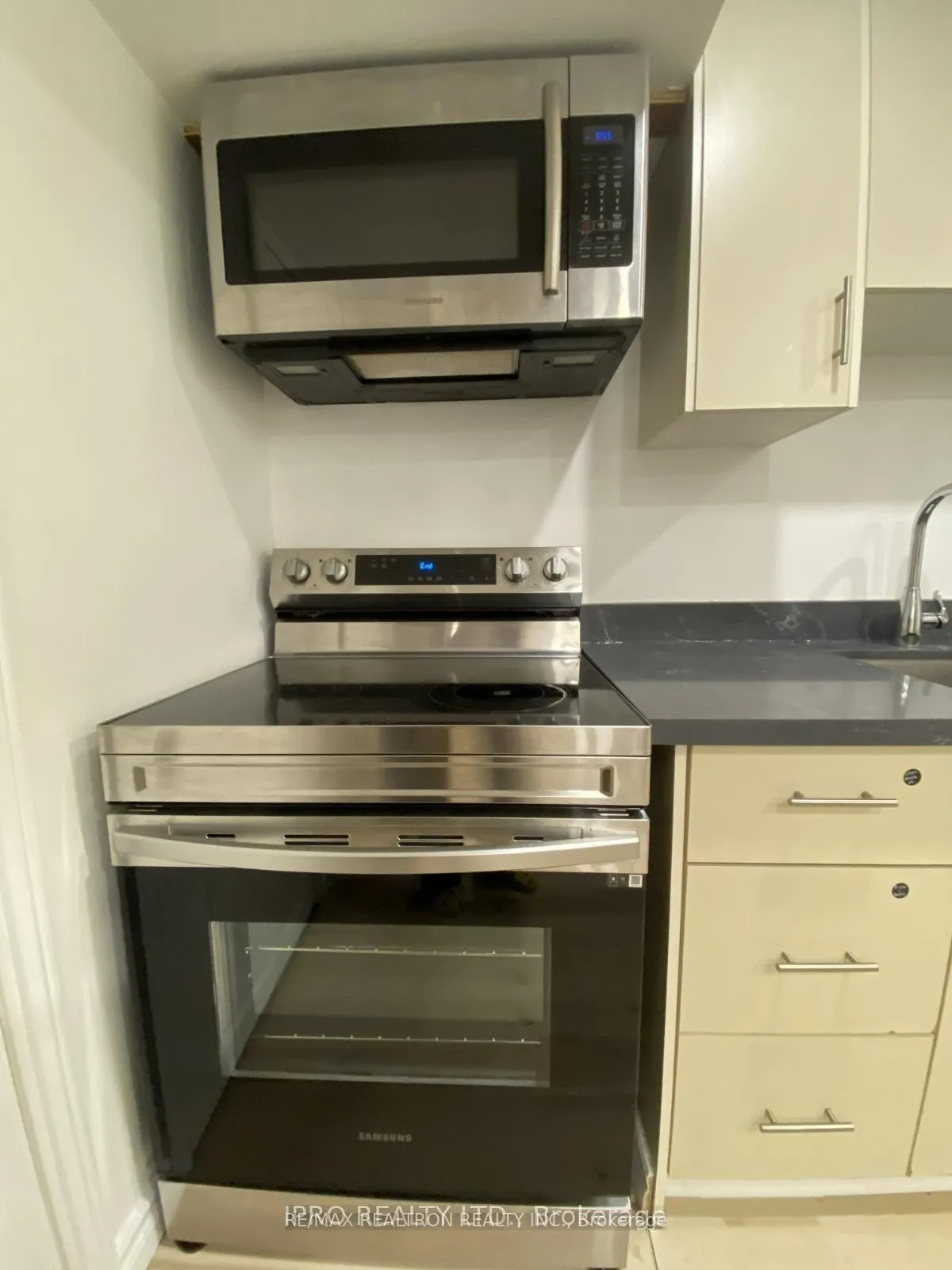Photo 8 of Unit Bsmnt, 46 Wheeling Drive, Scarborough, Rouge — HOMEH