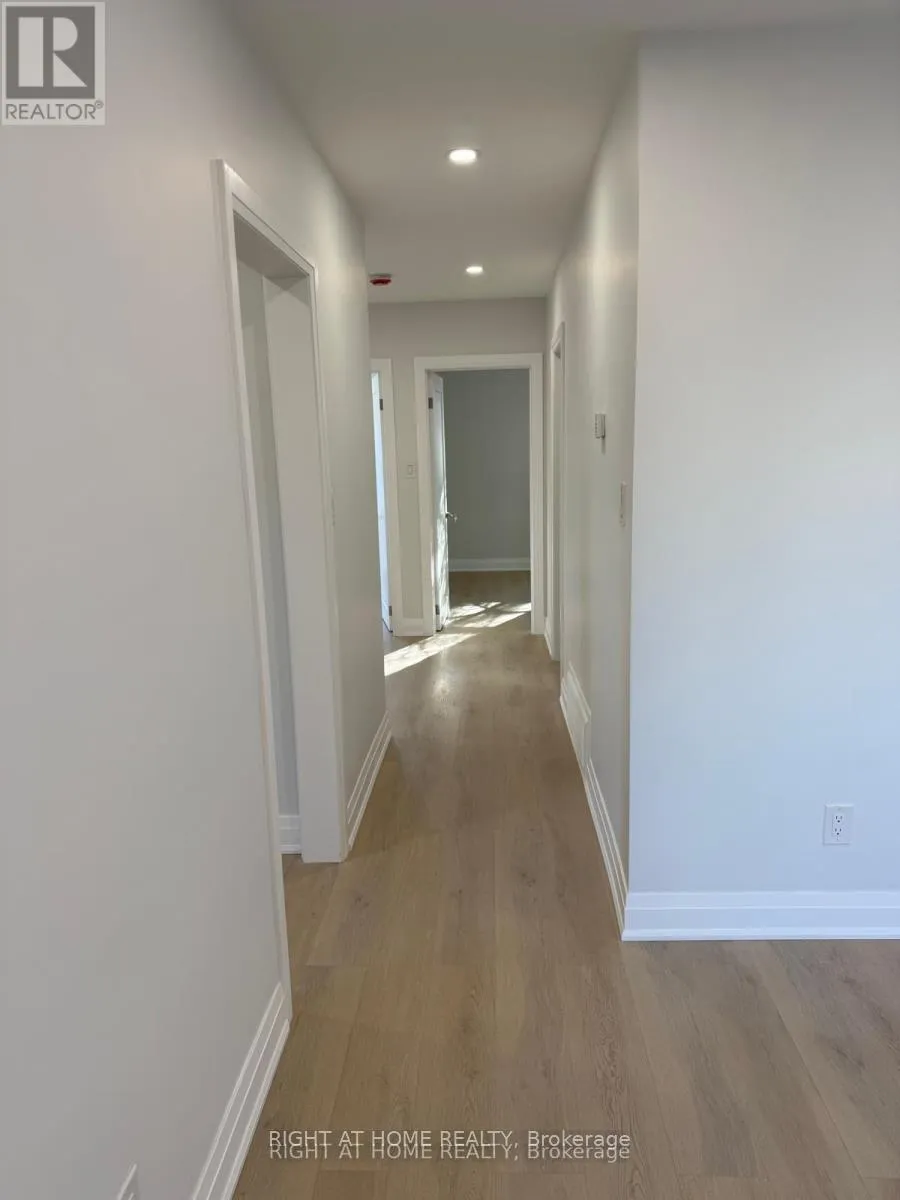 Photo 6 of Unit MAIN, 156 Westside Drive, Oakville, Central — HOMEH