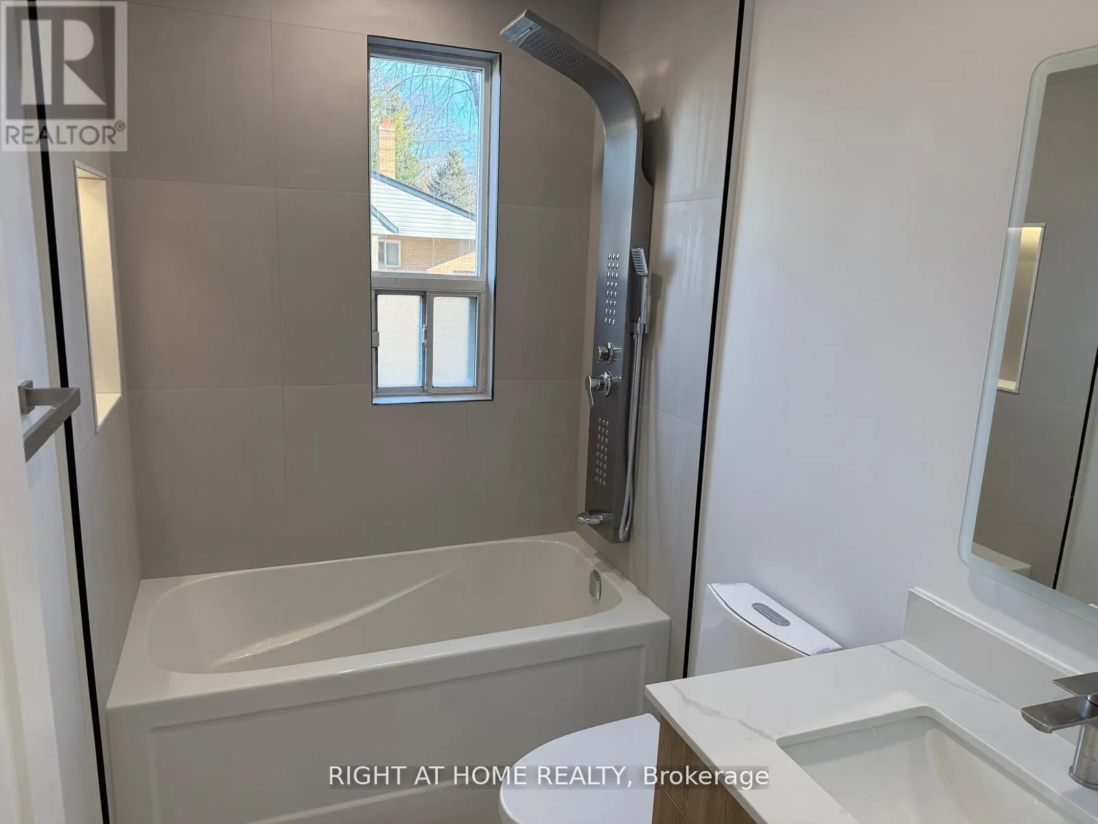 Photo 11 of Unit MAIN, 156 Westside Drive, Oakville, Central — HOMEH