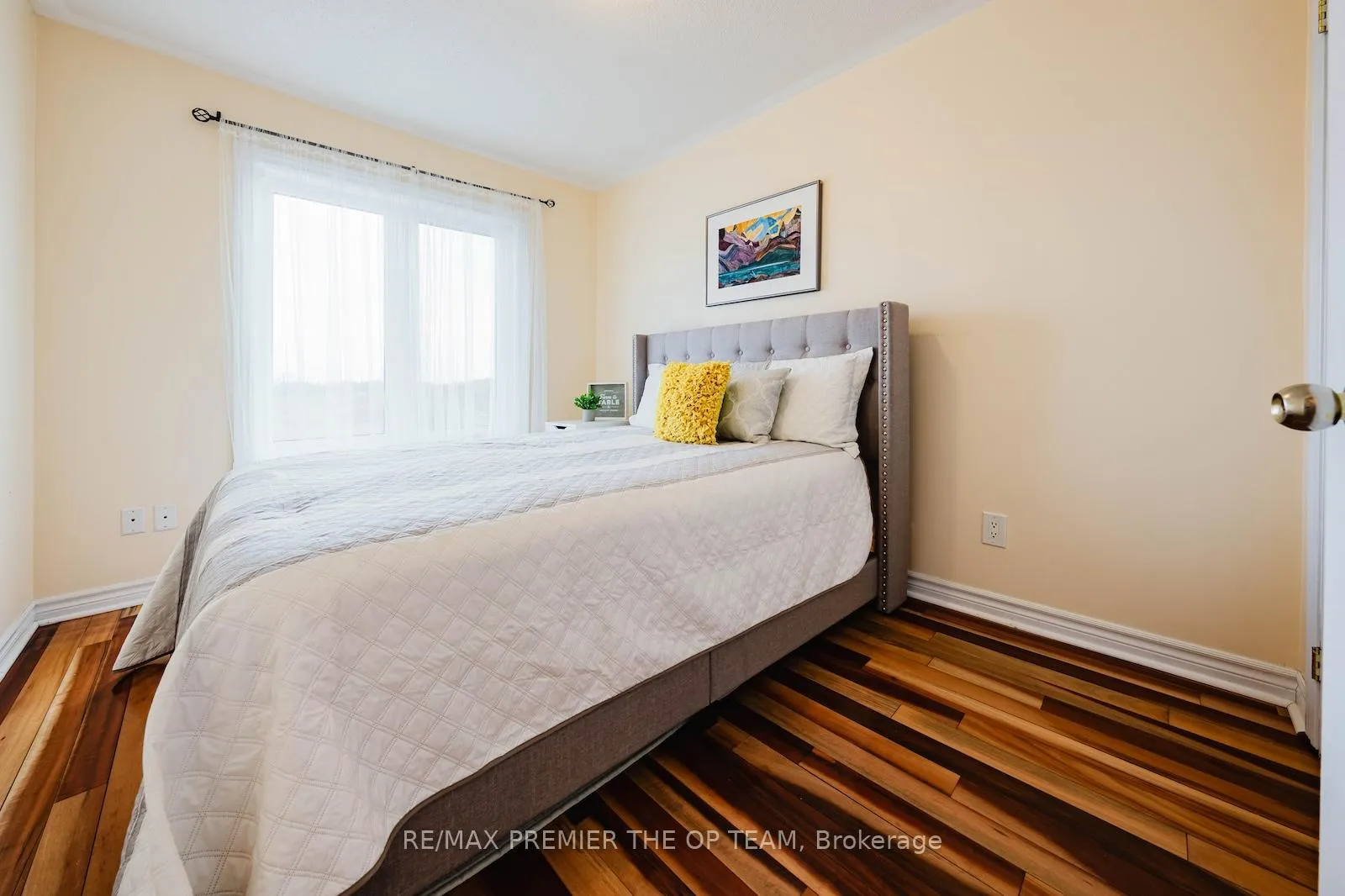 Photo 24 of 2 La Maria Lane, Vaughan, Vellore Village — HOMEH