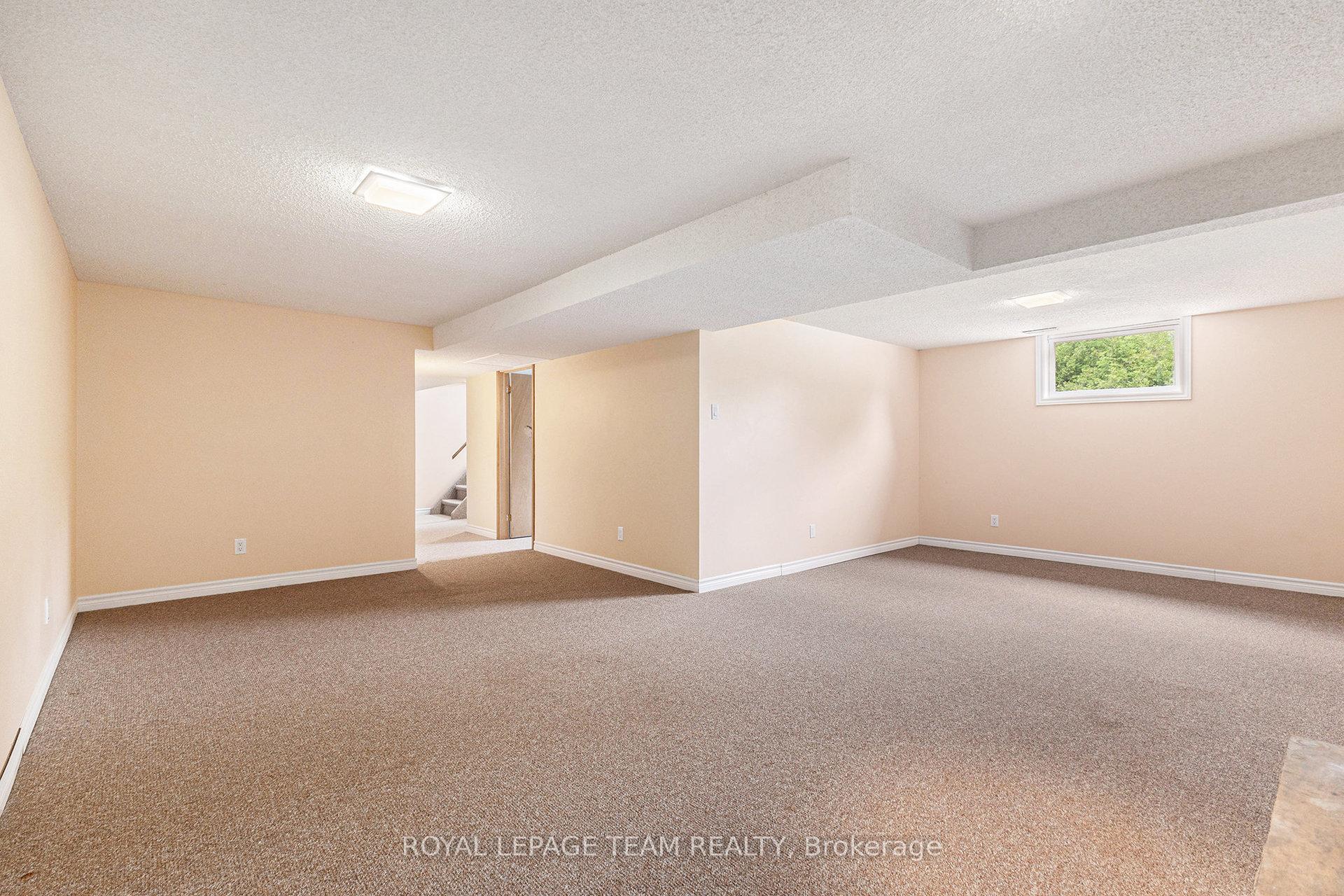 Photo 23 of 104 Burns Drive, McNab/Braeside, Mcnab/Braeside Twps — HOMEH