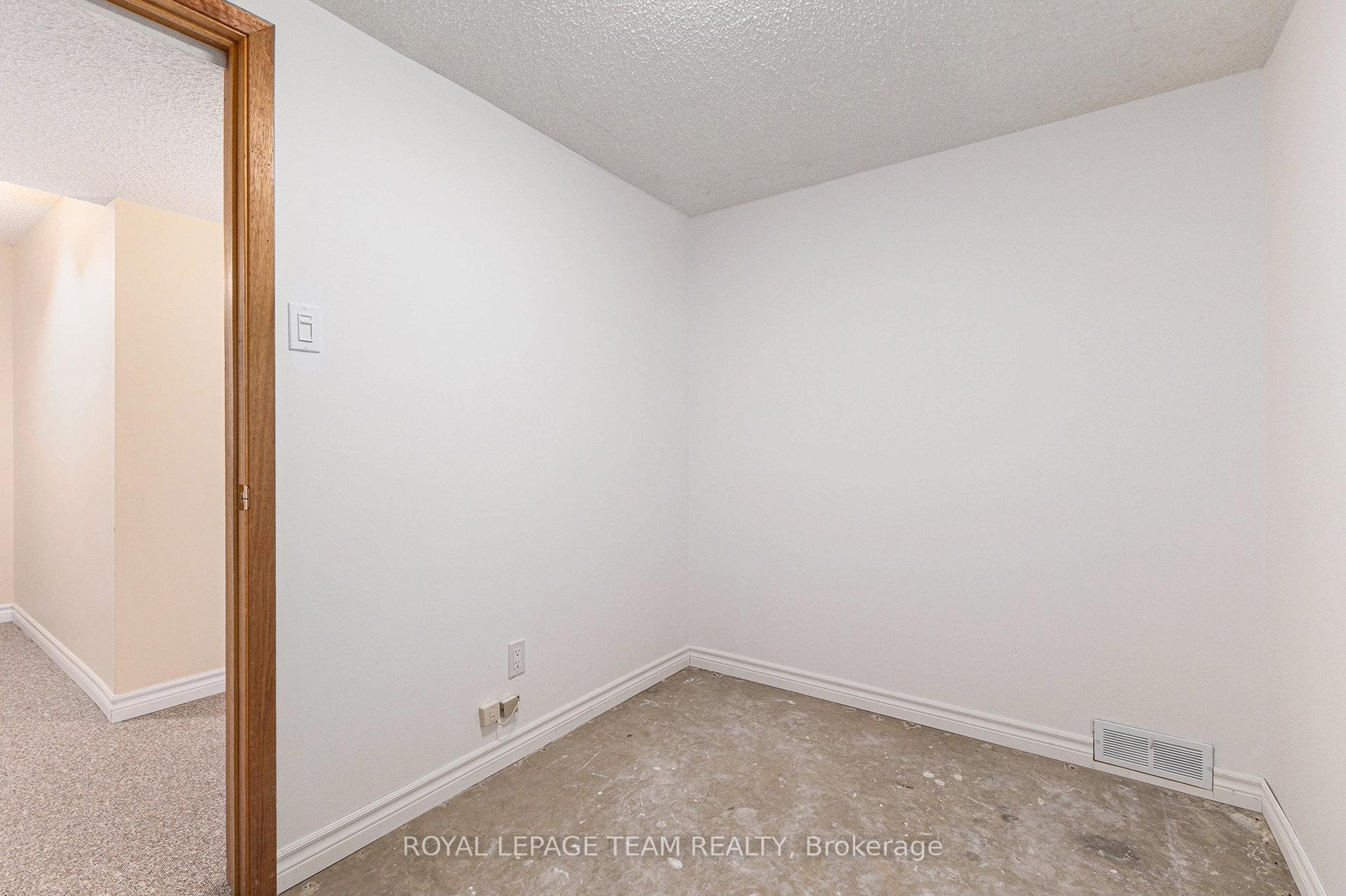 Photo 25 of 104 Burns Drive, McNab/Braeside, Mcnab/Braeside Twps — HOMEH