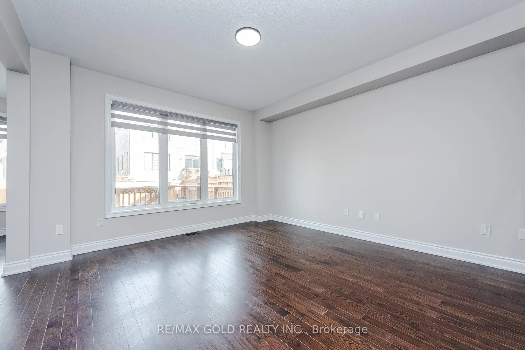 Photo 14 of 26 Ixworth Circle, Brampton, Bram West — HOMEH