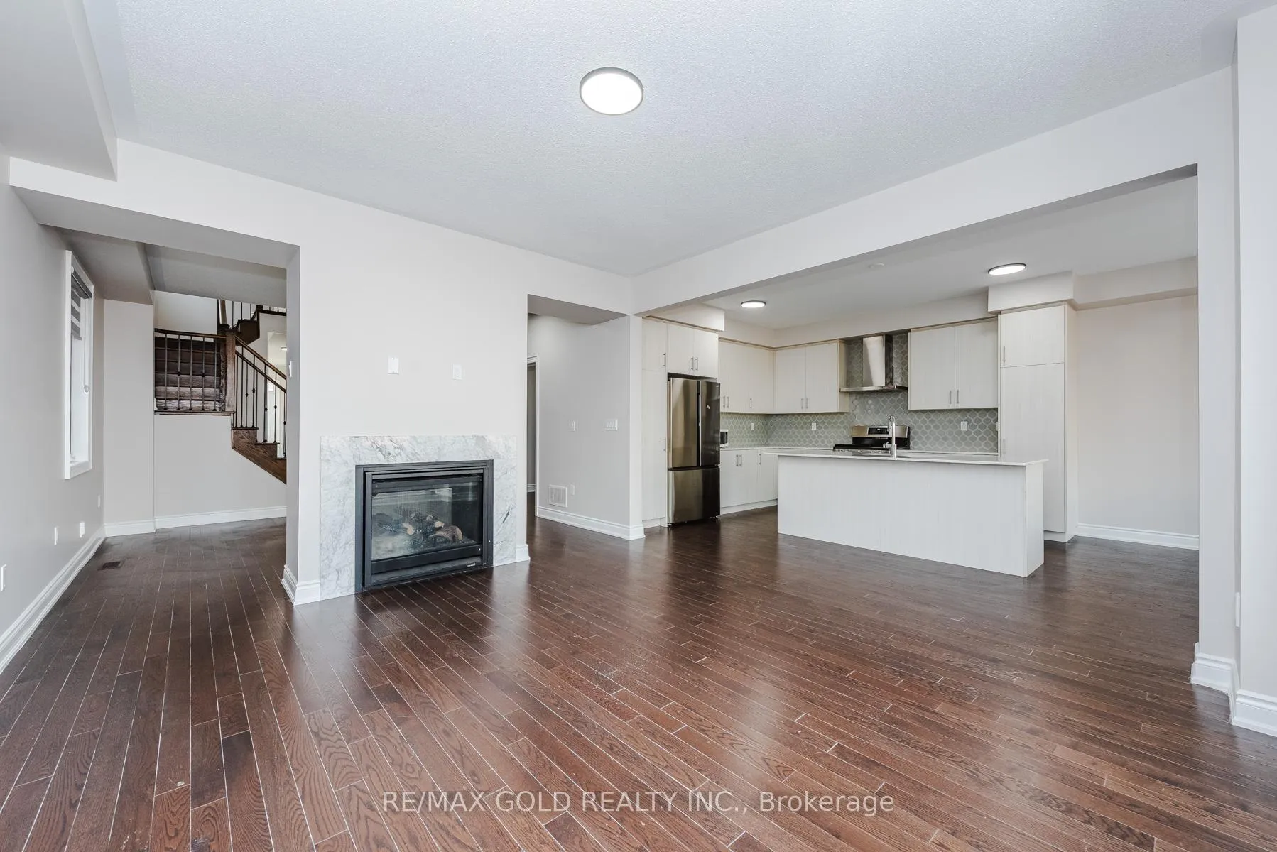 Photo 16 of 26 Ixworth Circle, Brampton, Bram West — HOMEH