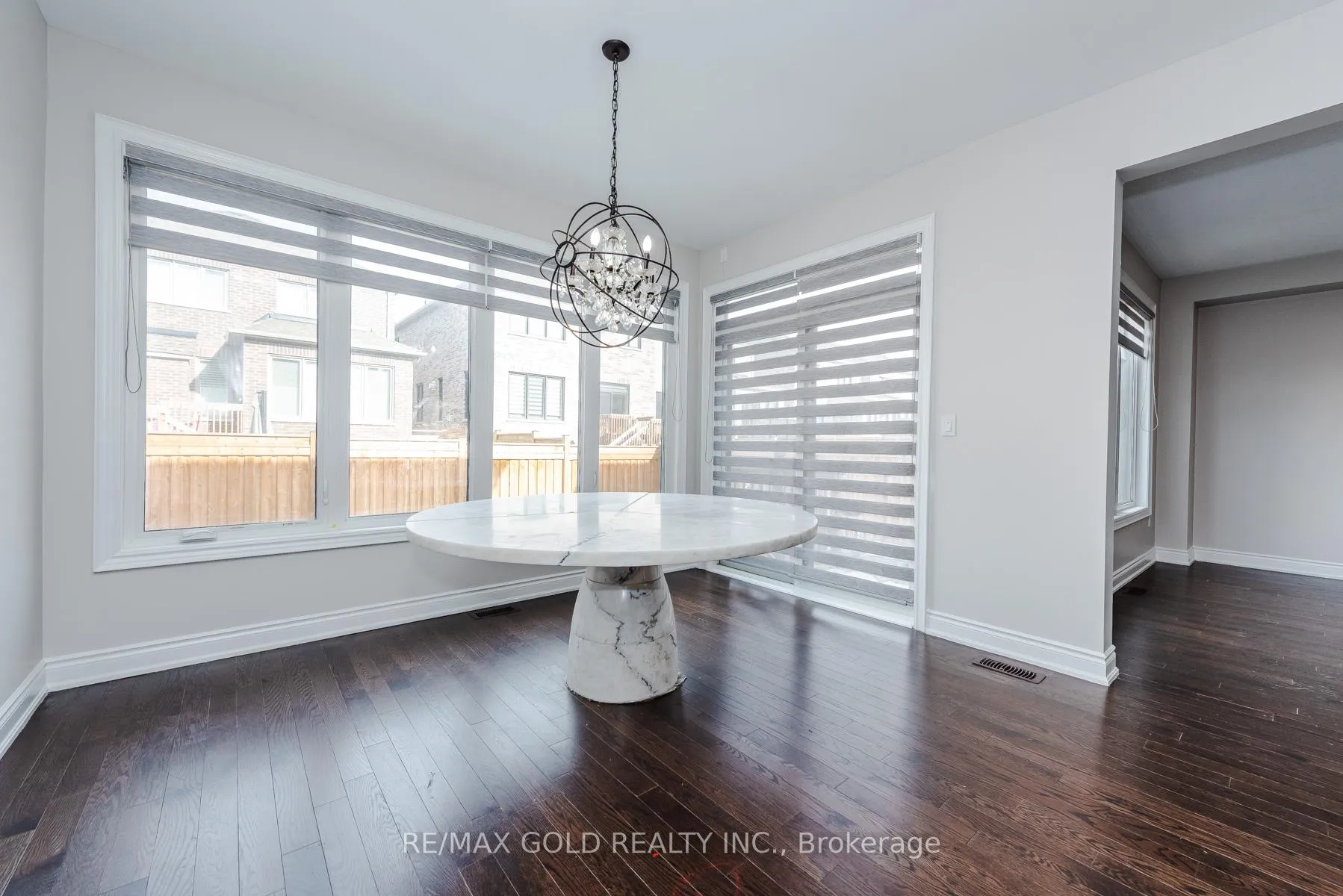 Photo 18 of 26 Ixworth Circle, Brampton, Bram West — HOMEH