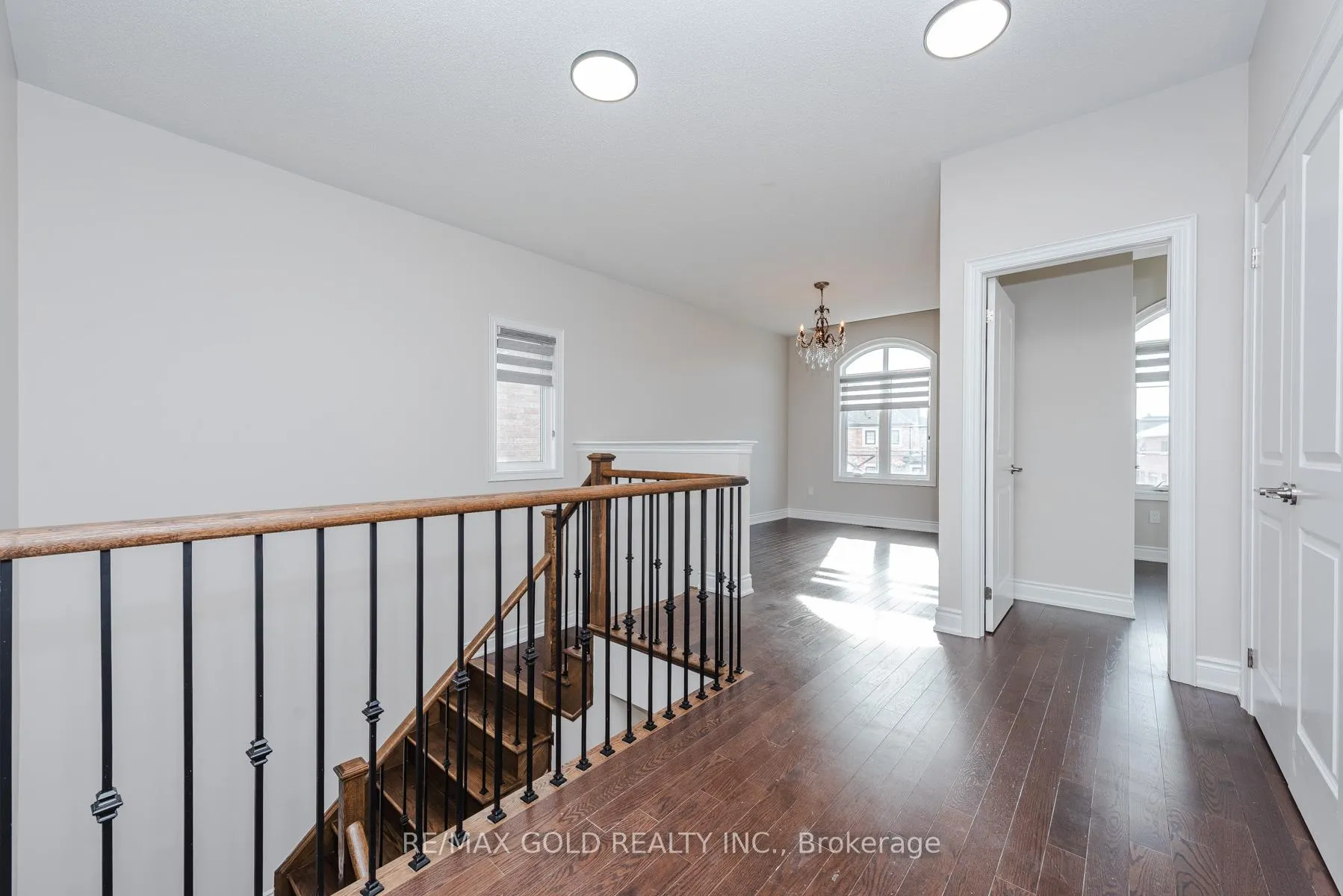 Photo 23 of 26 Ixworth Circle, Brampton, Bram West — HOMEH